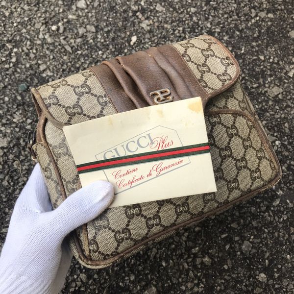 Gucci discount plus clutch