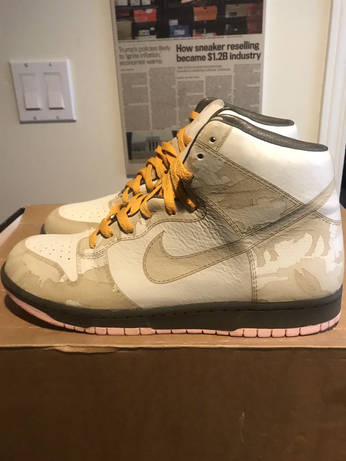 Nike Dunk Hi 1 Piece White | Khaki-Pink Ice 2005 Size 10.5 laser Size US 10.5 / EU 43-44 - 2 Thumbnail