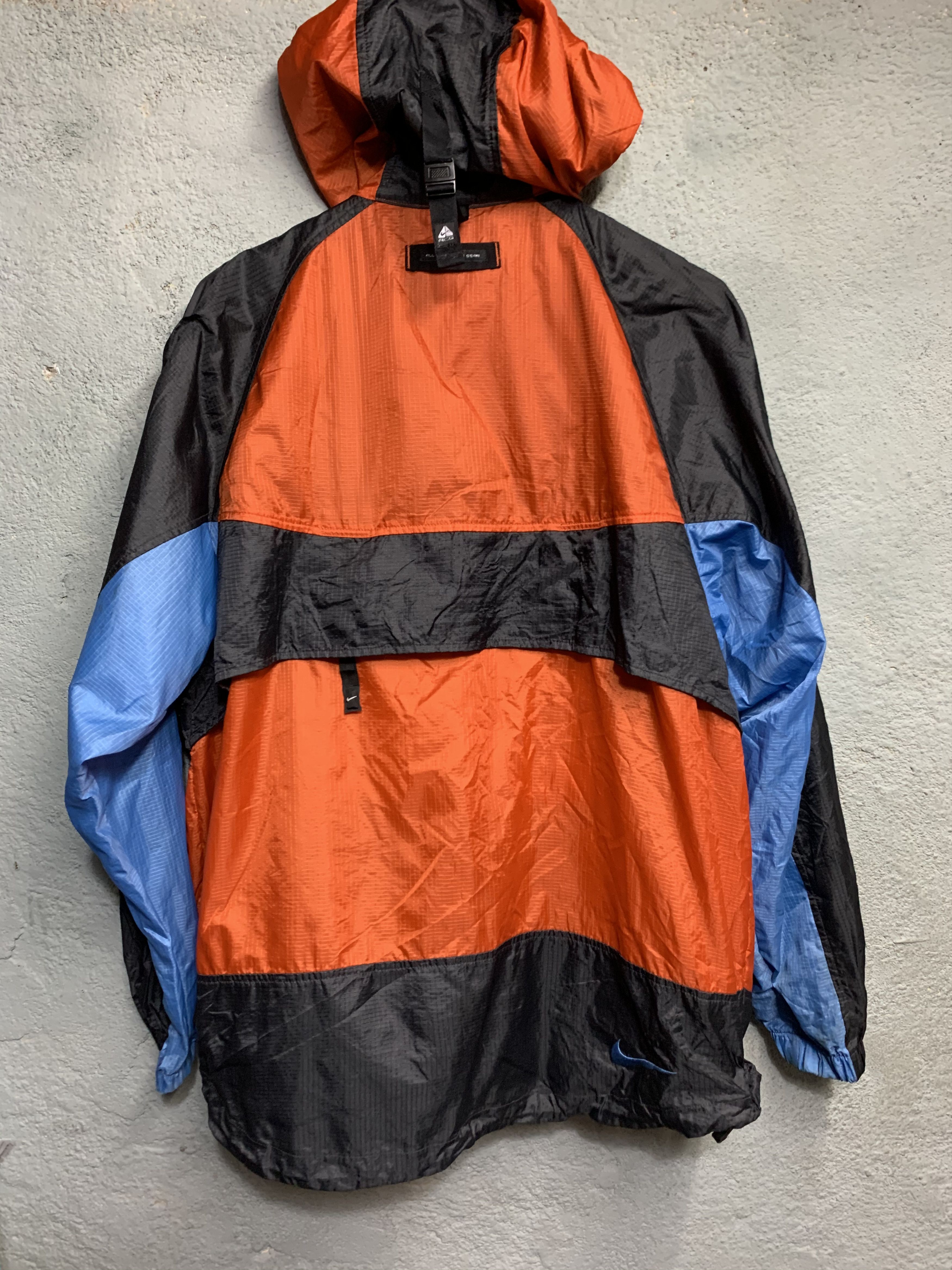 Vintage Nike ACG Men’s Small 2024 Windbreaker Jacket