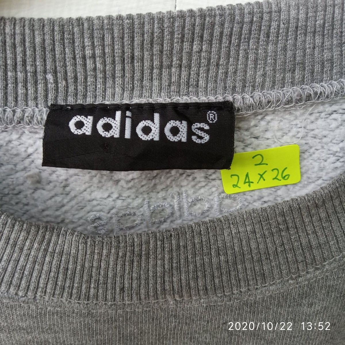 Adidas Adidas Embroider Logo Sweatshirt Size US L / EU 52-54 / 3 - 6 Thumbnail