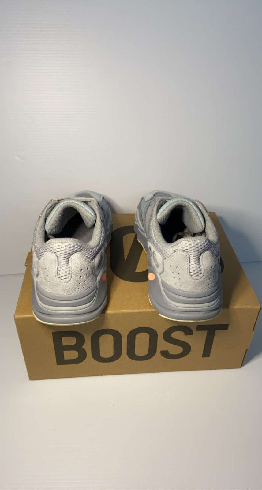 Adidas Yeezy Boost 700 Inertia 2019 Size US 7 / EU 40 - 4 Thumbnail
