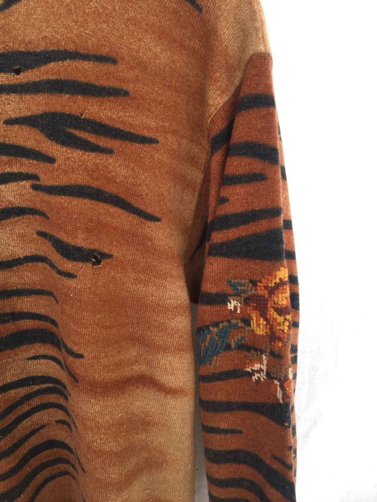 Krizia Uomo ❌LAST DROP❌ Iconic Vintage 80’s Tiger Skins LS Jumper Size US M / EU 48-50 / 2 - 3 Thumbnail