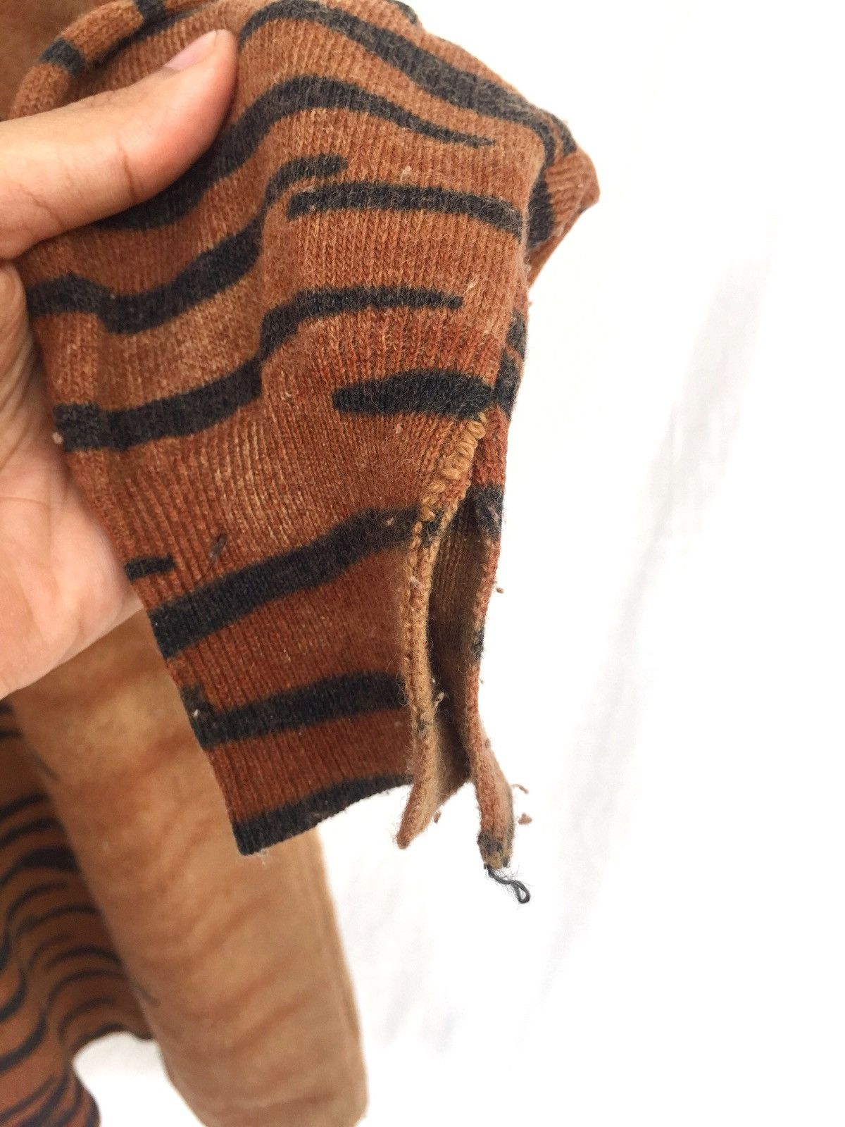 Krizia Uomo ❌LAST DROP❌ Iconic Vintage 80’s Tiger Skins LS Jumper Size US M / EU 48-50 / 2 - 4 Thumbnail