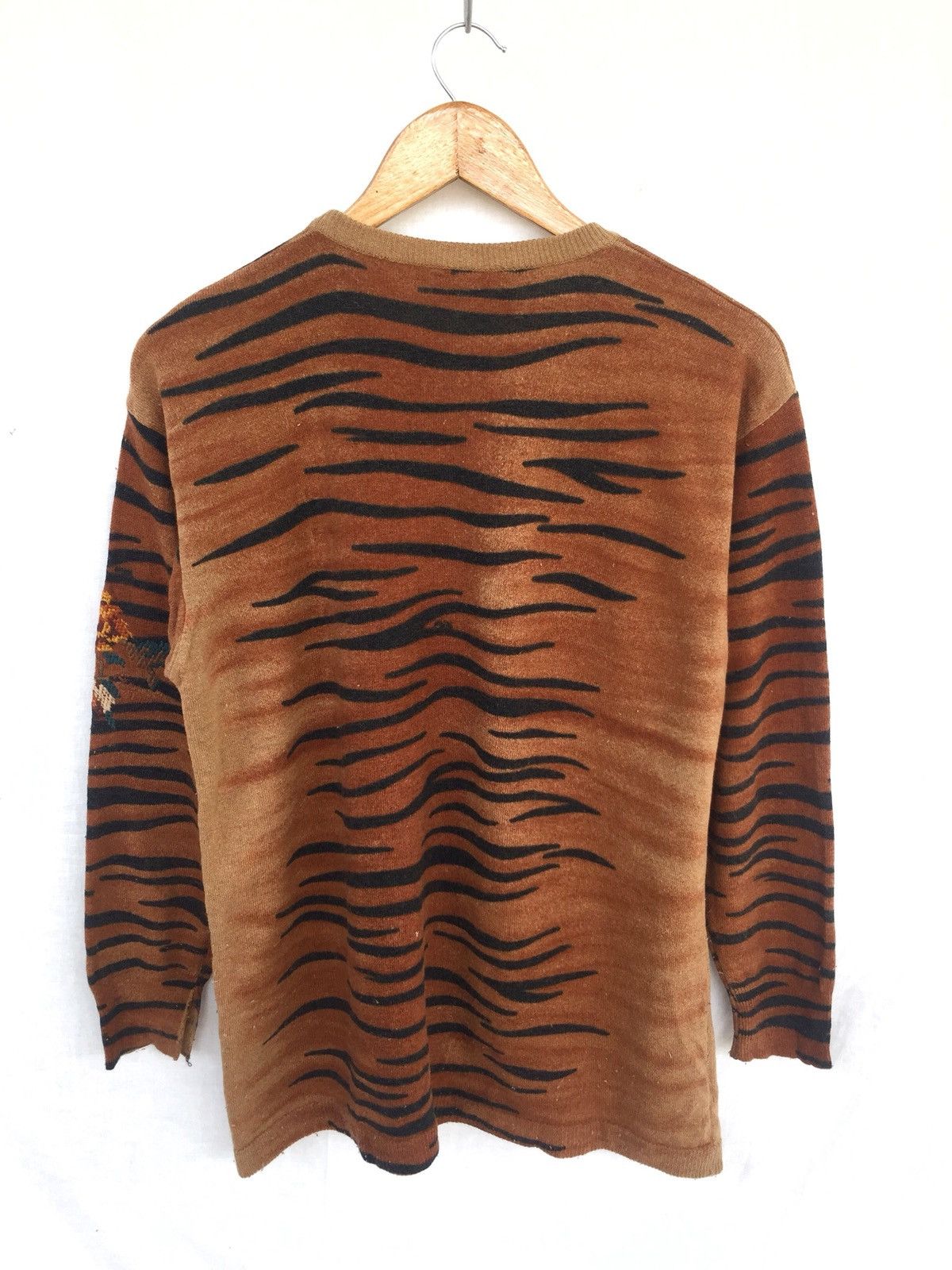 Krizia Uomo ❌LAST DROP❌ Iconic Vintage 80’s Tiger Skins LS Jumper Size US M / EU 48-50 / 2 - 5 Thumbnail