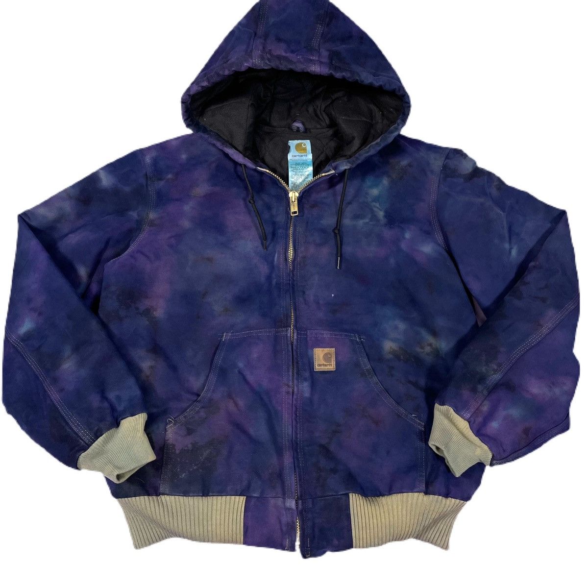 Carhartt × Custom Vintage Carhartt J180 tie dyed insulated Carhartt × Custom Vintage Carhartt J180 tie dyed insulated