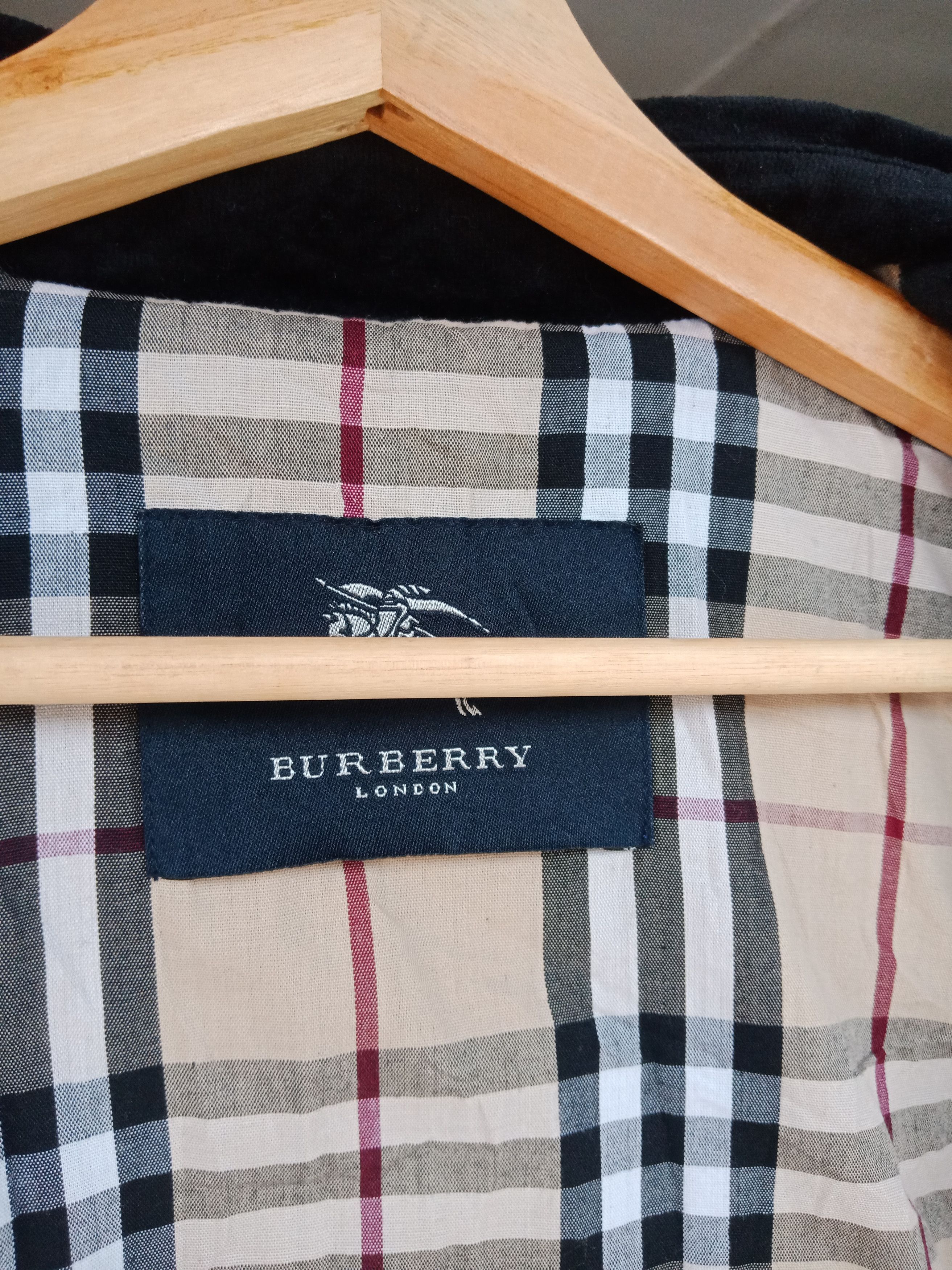 Burberry Burberry London Novacheck Velvet Size US M / EU 48-50 / 2 - 9 Thumbnail