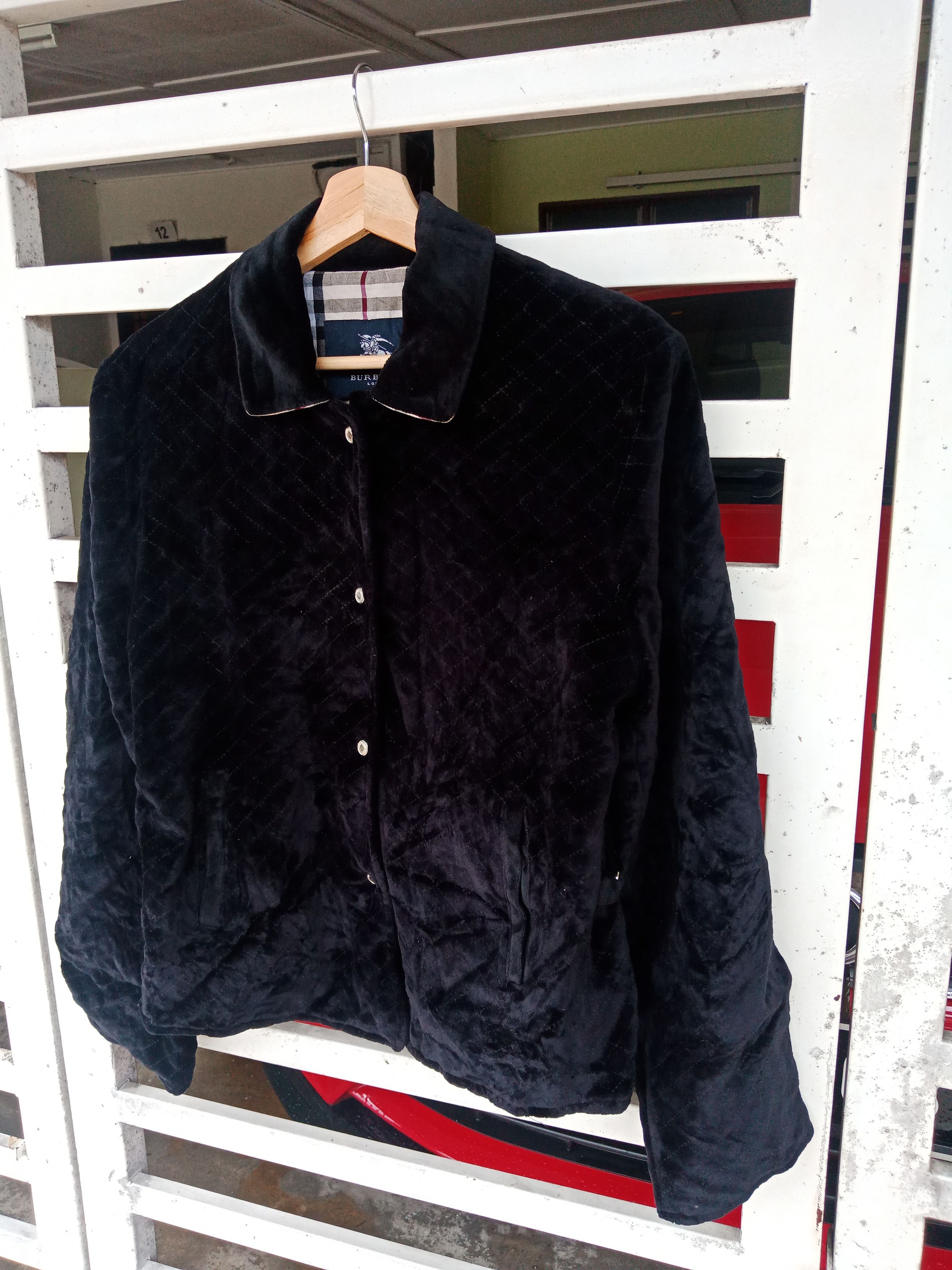 Burberry Burberry London Novacheck Velvet Size US M / EU 48-50 / 2 - 4 Thumbnail