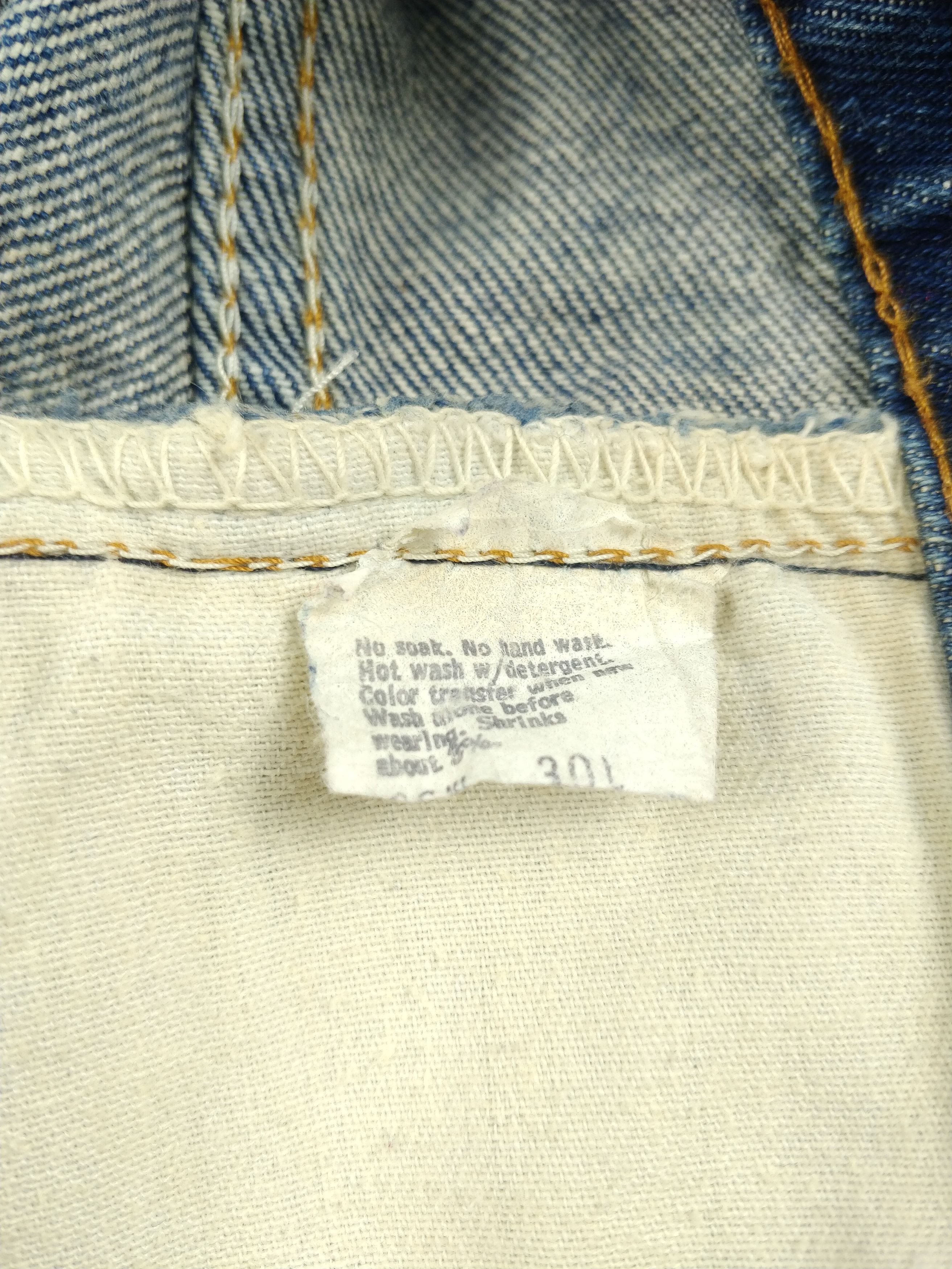 Vintage Levi's 517-0217 Boot Cut Red Tab Made In USA Jeans