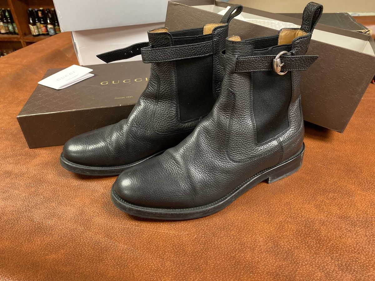 Gucci mens black textured leather ankle boot. 295180 size 9