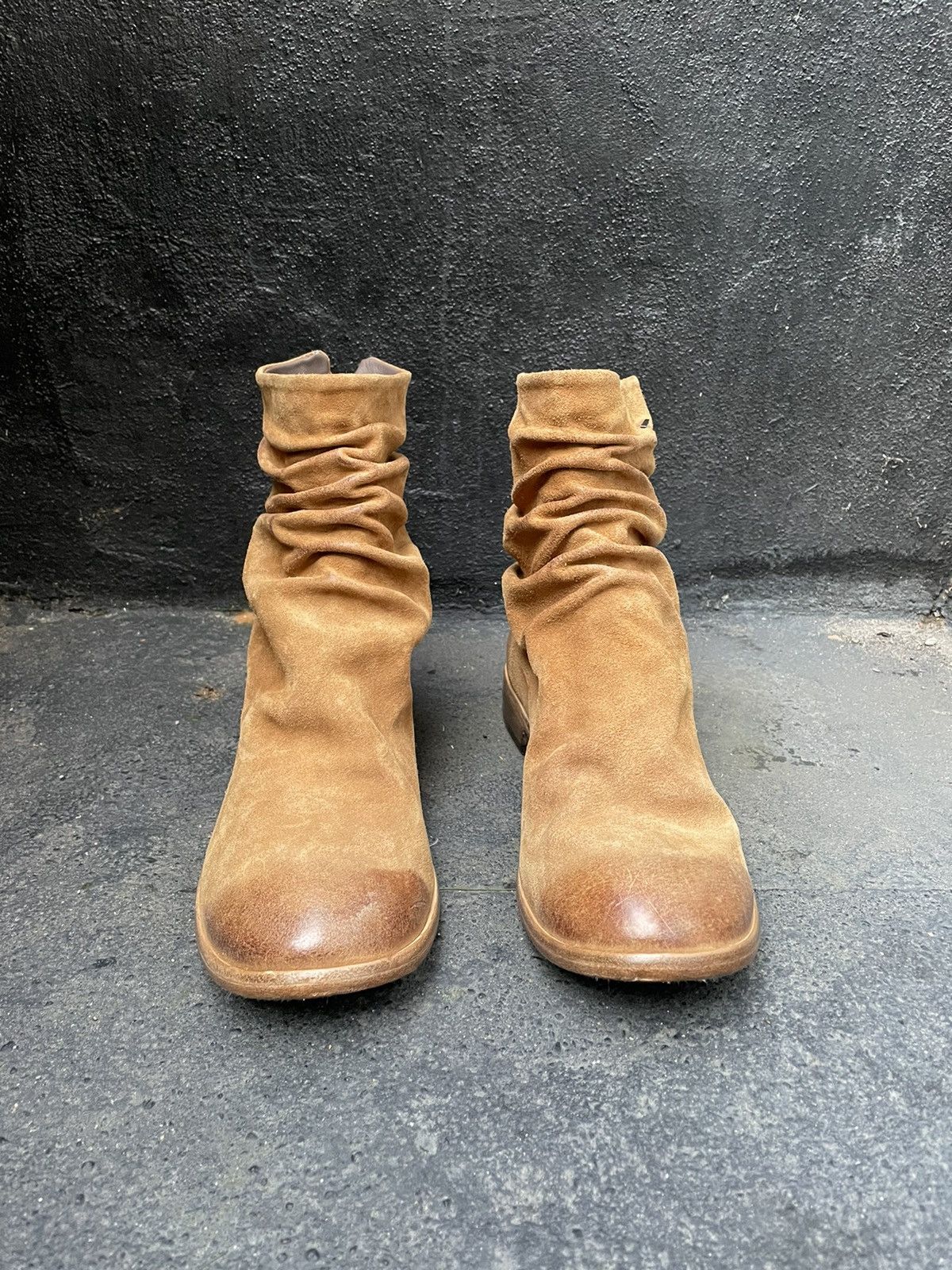 靴 the last conspiracy MORENO waxed suede The last conspiracy - Moreno waxed suede black – Stilett