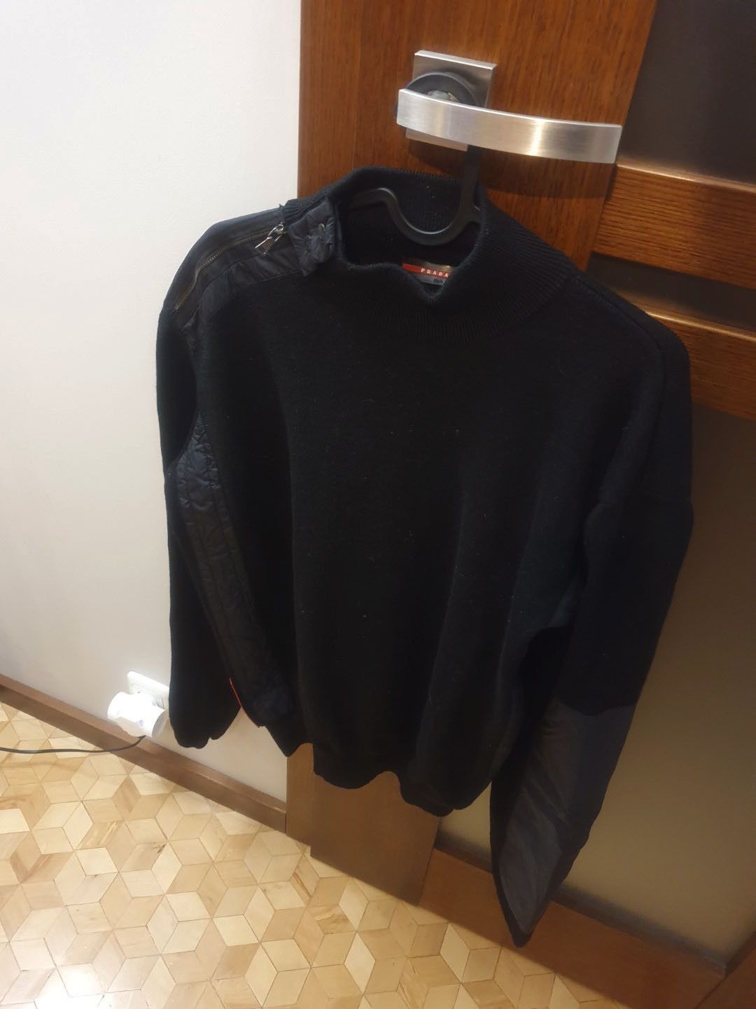 Prada Prada Black Wool Nylon Sweater Red Tab Logo Size US XL / EU 56 / 4 - 2 Thumbnail