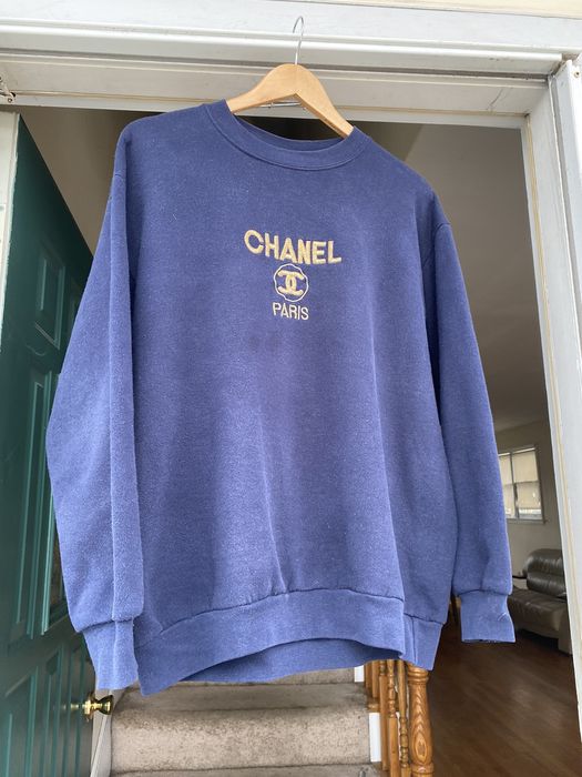 Vintage clearance chanel crewneck