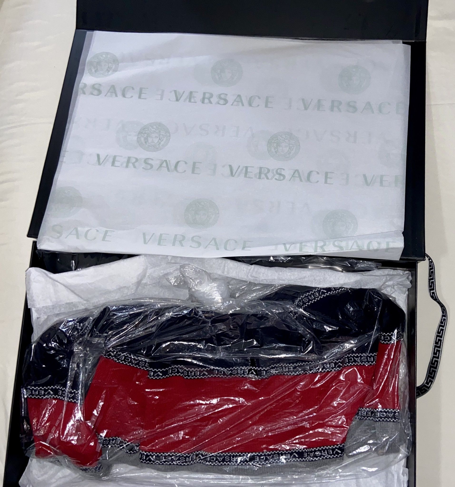 Versace NWT MENS NASTRO VERSACE SLIM FIT SWEATER M/ IT 48 Size US M / EU 48-50 / 2 - 11 Thumbnail