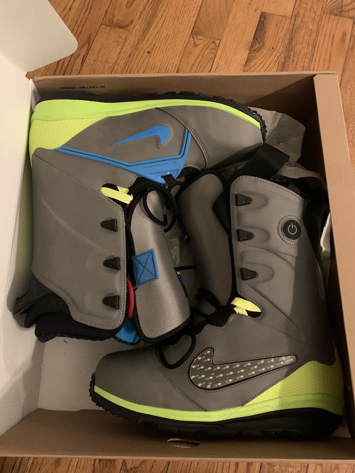 Nike light up snowboard boots hot sale