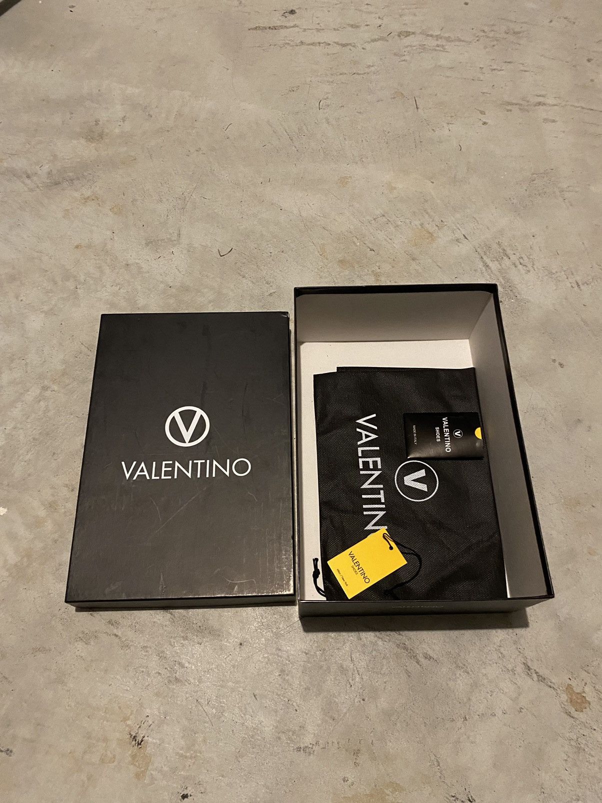 Valentino Valentino Low-Top Sneakers Size US 9 / EU 42 - 9 Thumbnail