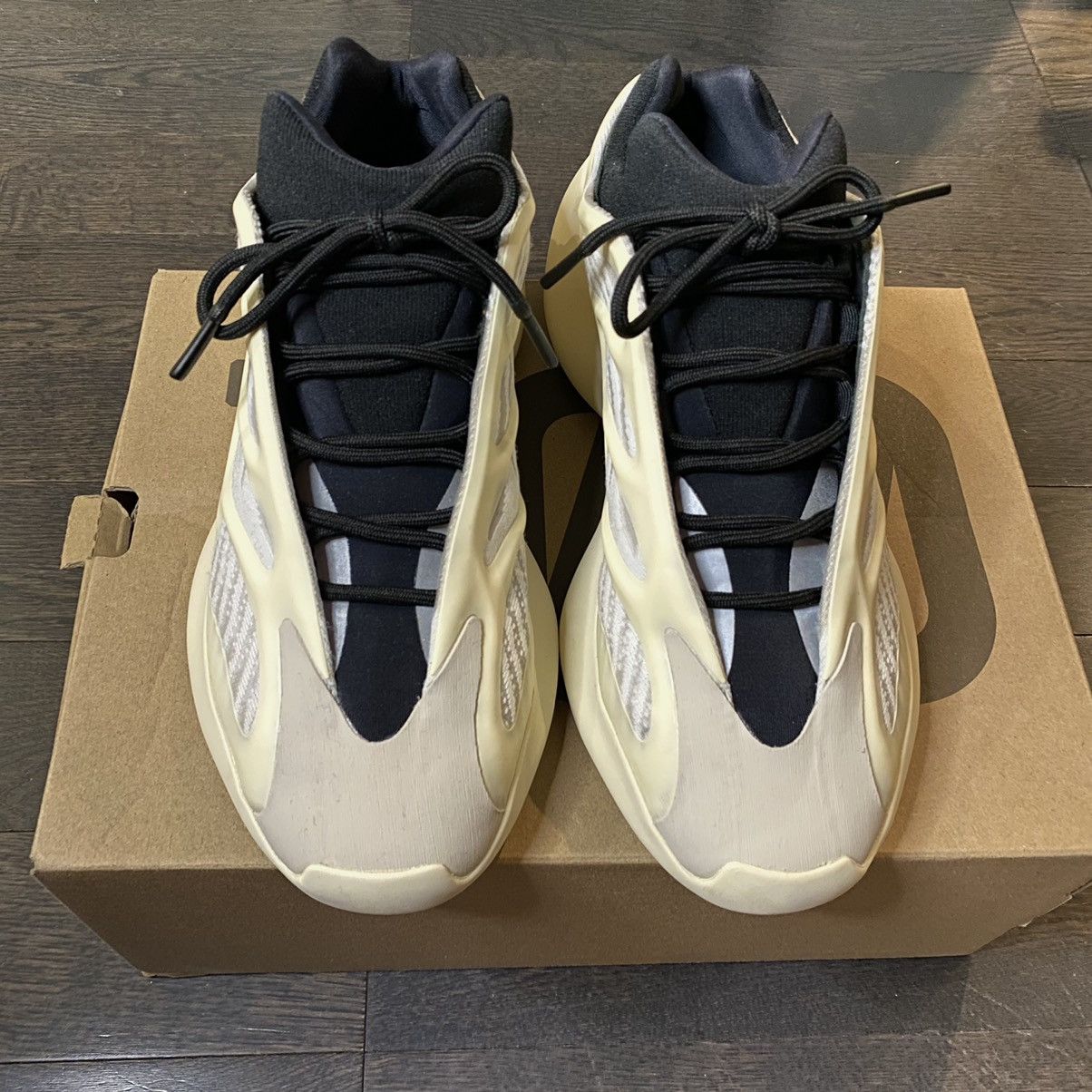 Adidas × Yeezy Yeezy Boost 700 V3 Azael Size US 9.5 / EU 42-43 - 3 Thumbnail