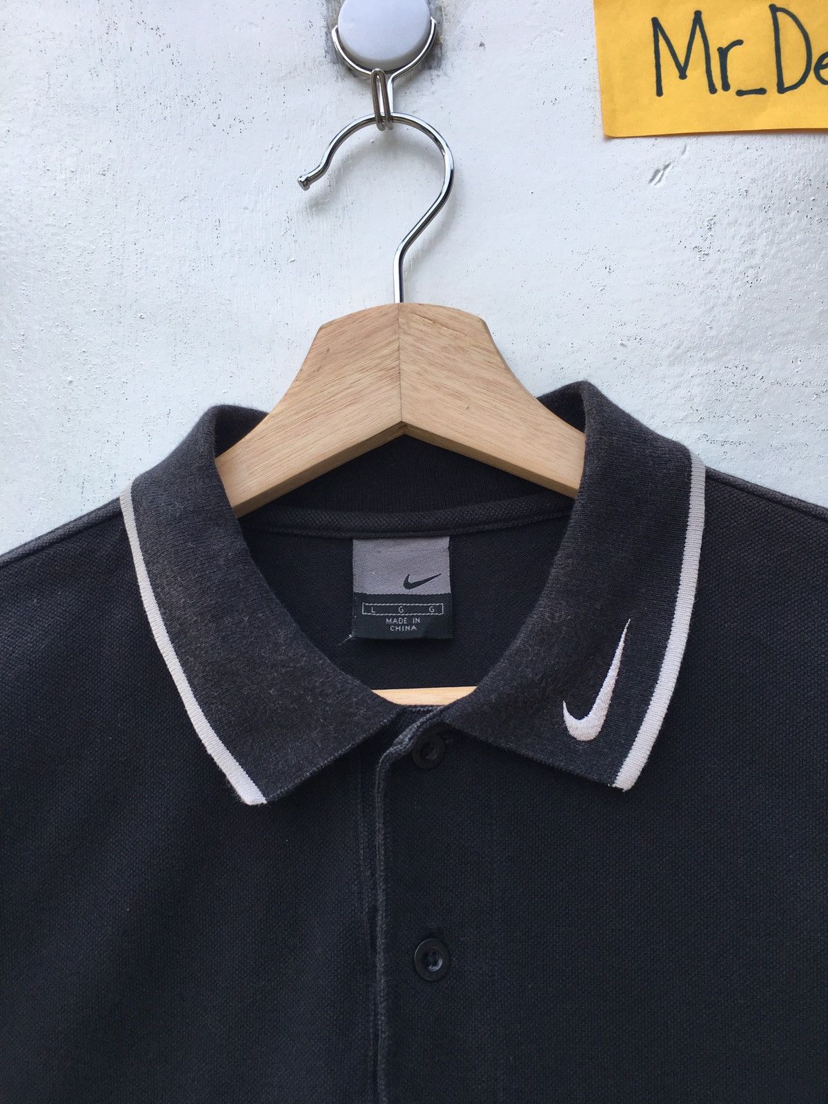 Nike Rare Nike Small Swoosh Embroidered Logo Polo Shirt Size US L / EU 52-54 / 3 - 6 Thumbnail