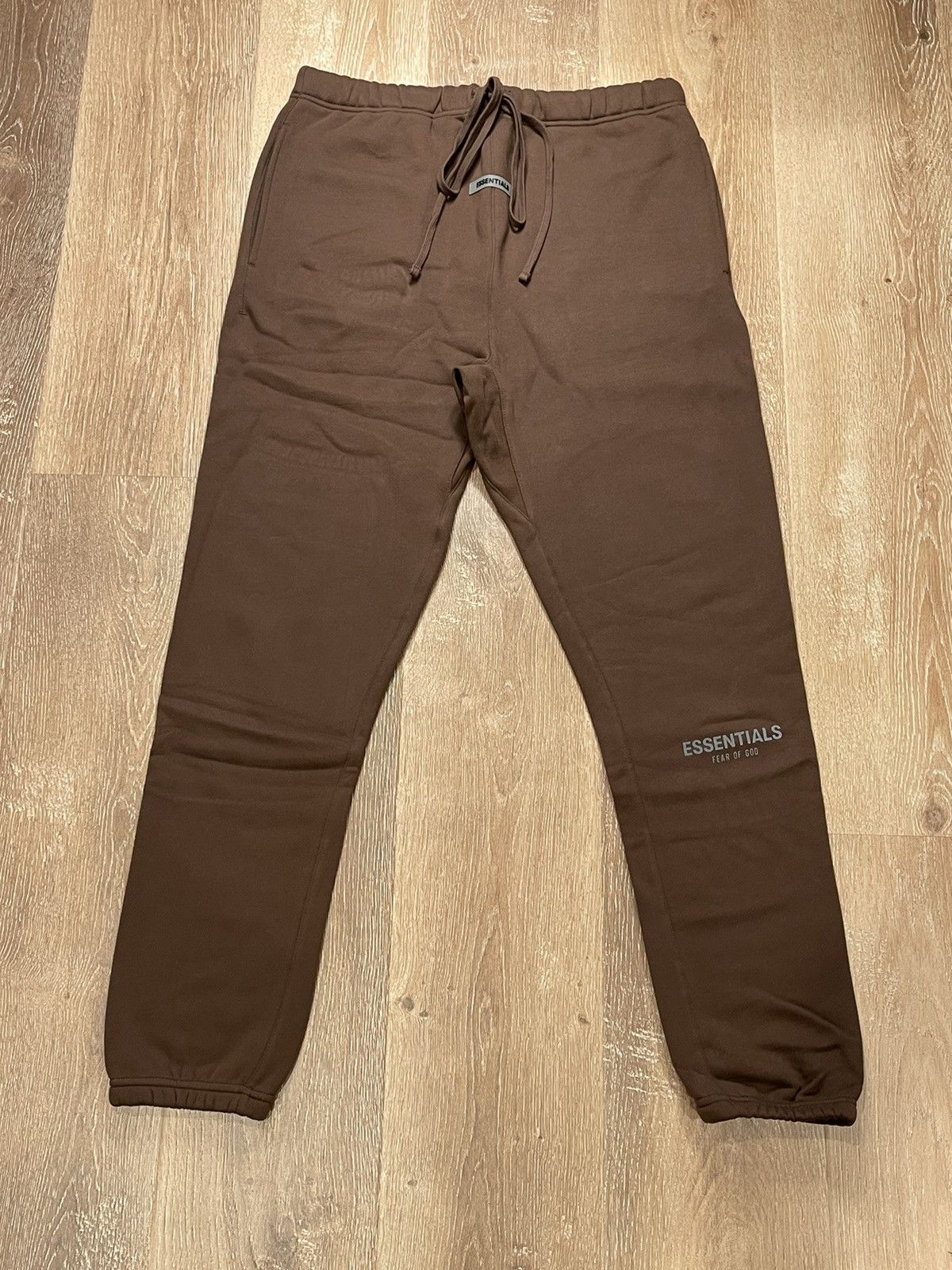 FOG × Fear of God FOG Essentials FW20 Brown 3M Logo Sweatpants 