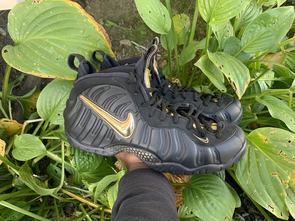 Black and outlet gold foamposite 2018