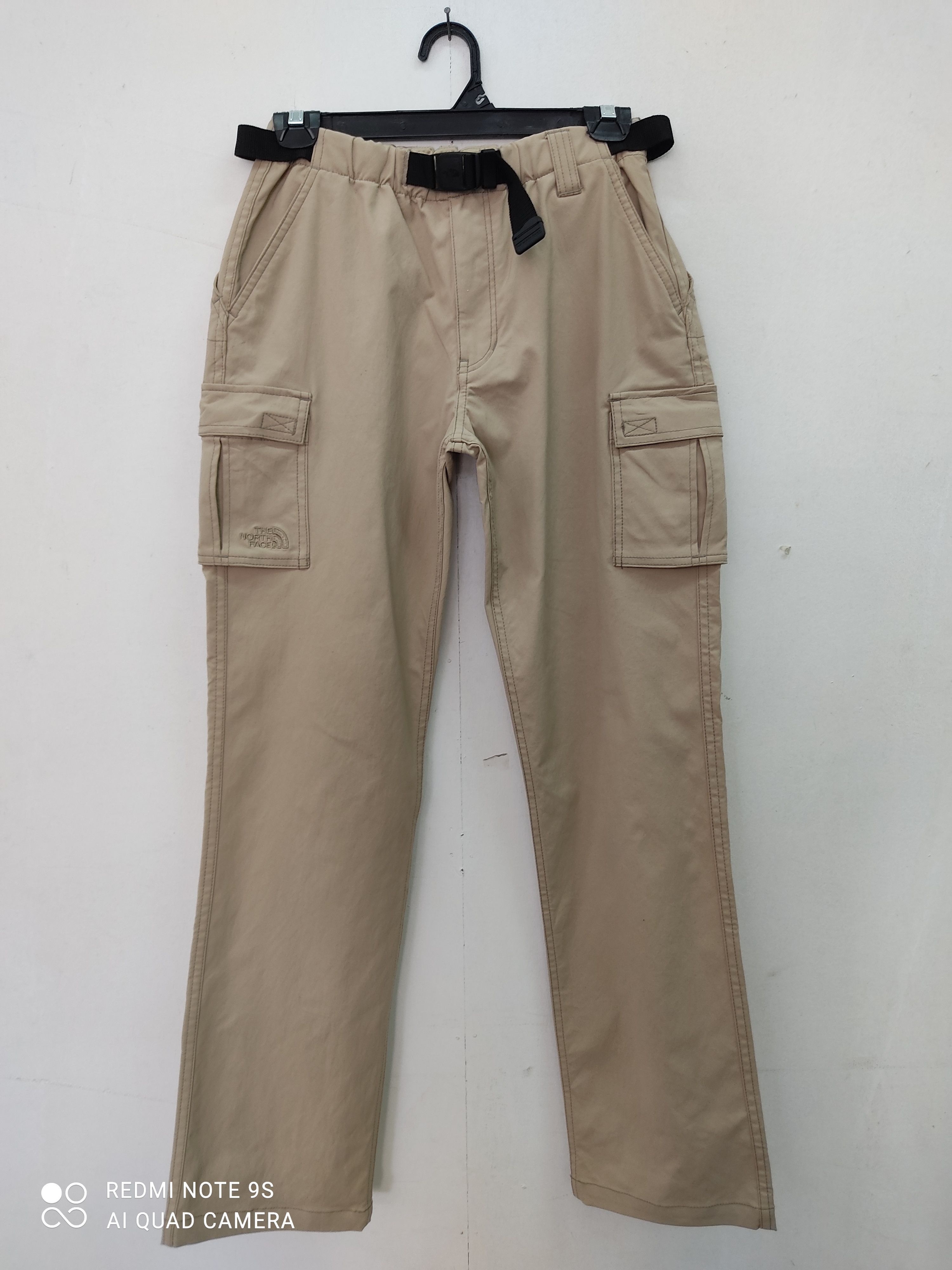 The North Face The North Face Multipocket Utility Stretch Cargo Pant Size US 26 / EU 42 - 1 Thumbnail