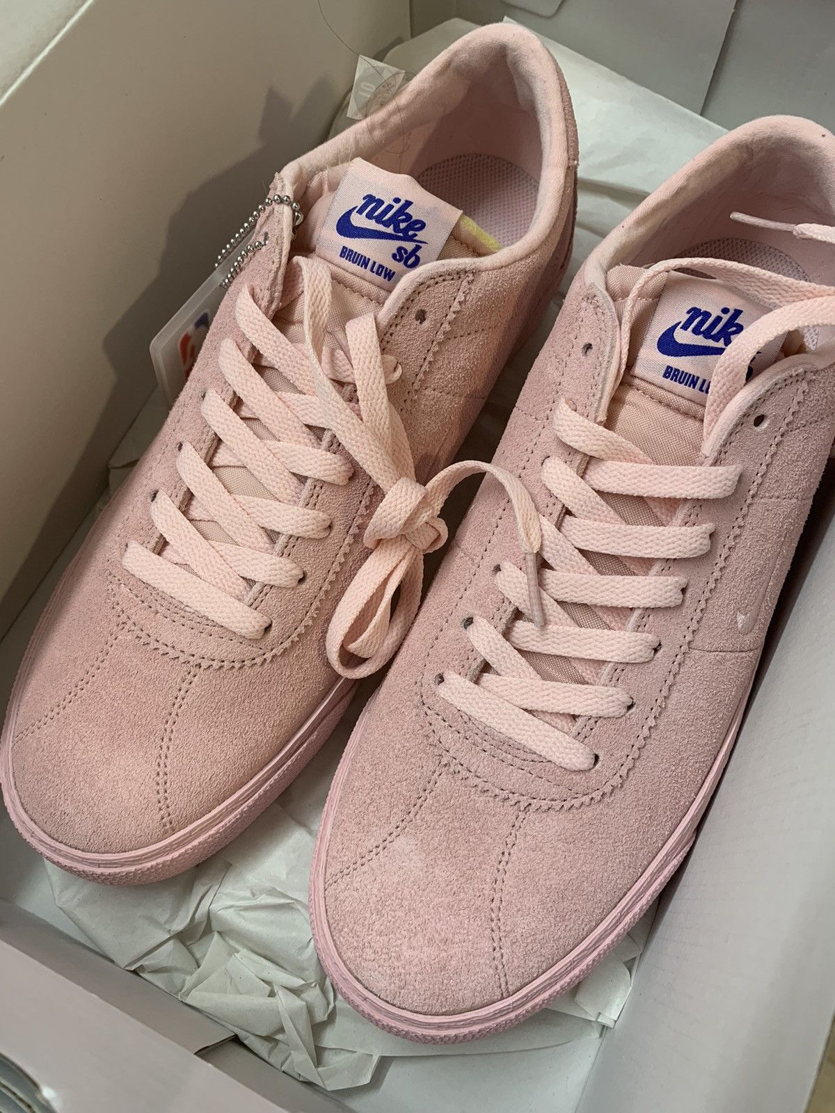 Nike NBA x Bruin Low SB Bubblegum 2018 Size US 10 / EU 43 - 6 Thumbnail