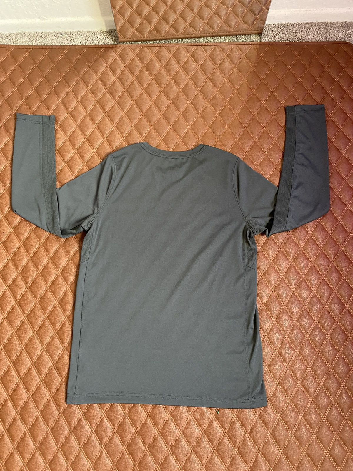 Nike Nike Dri Fit Long Sleeve Shirt Size US L / EU 52-54 / 3 - 5 Thumbnail