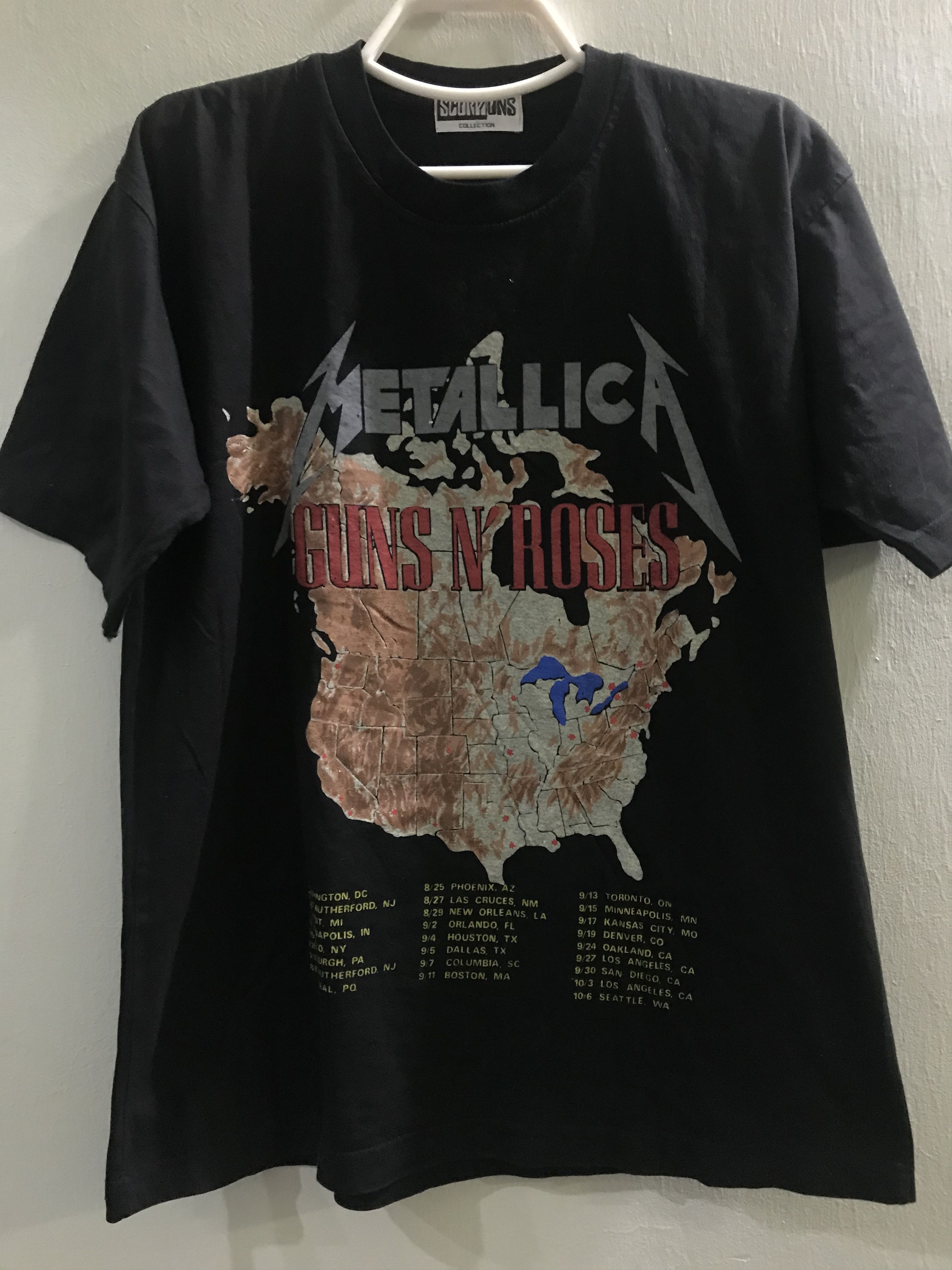 Band Tees Metallica & Guns N Roses Bootleg T-Shirt Size US L / EU 52-54 / 3 - 1 Thumbnail