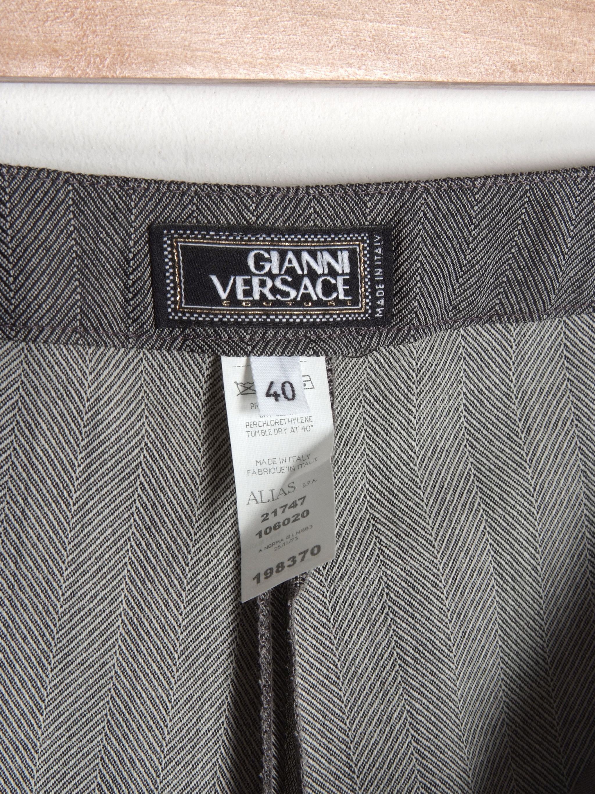 Versace Vintage 90's Gianni Versace Couture Wool Pantsuit Set Size S / US 4 / IT 40 - 13 Thumbnail