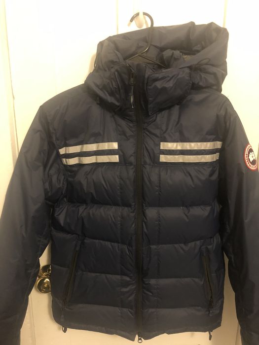 Canada goose best sale summit jacket