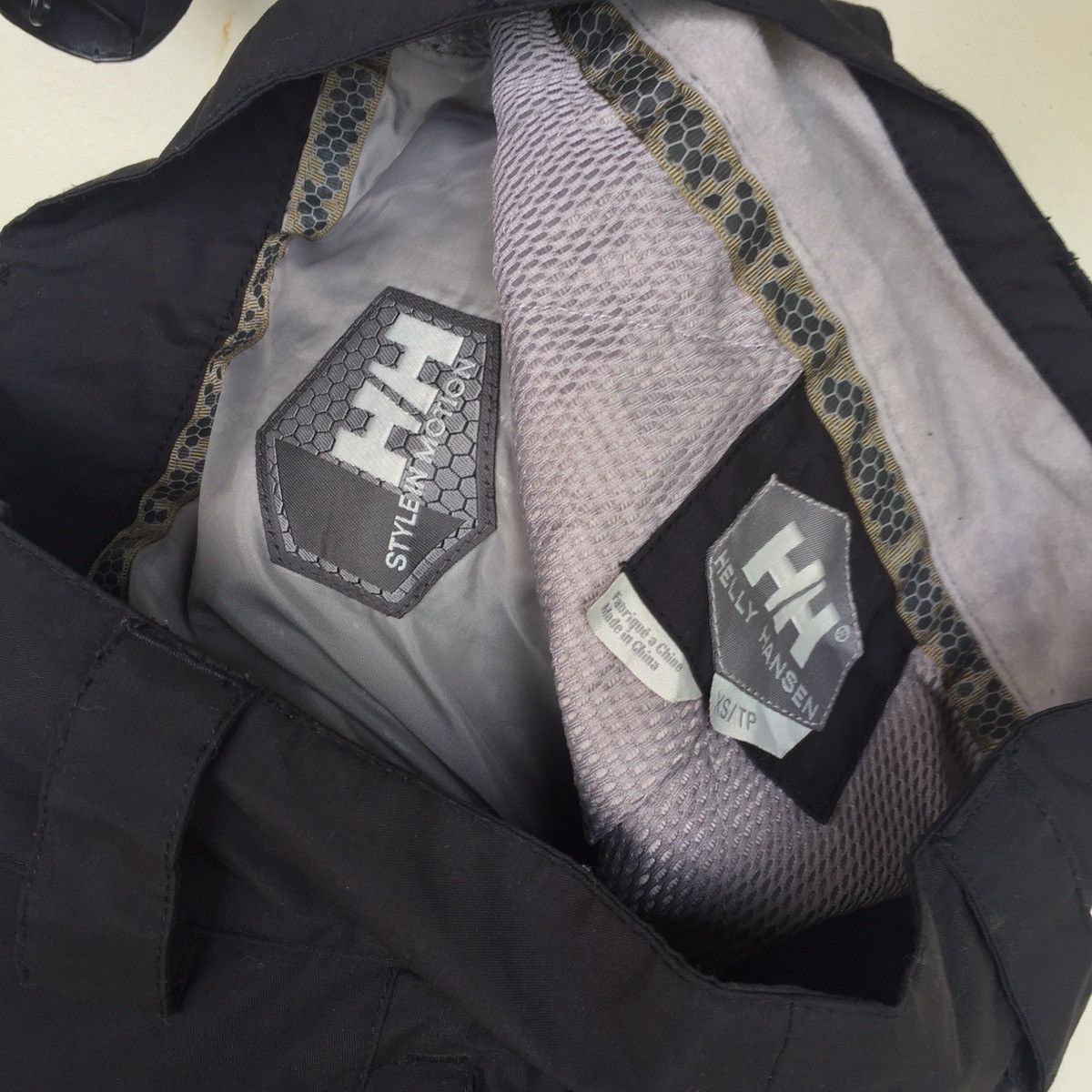 Helly Hansen Black Ski Pants Size US 30 / EU 46 - 2 Thumbnail