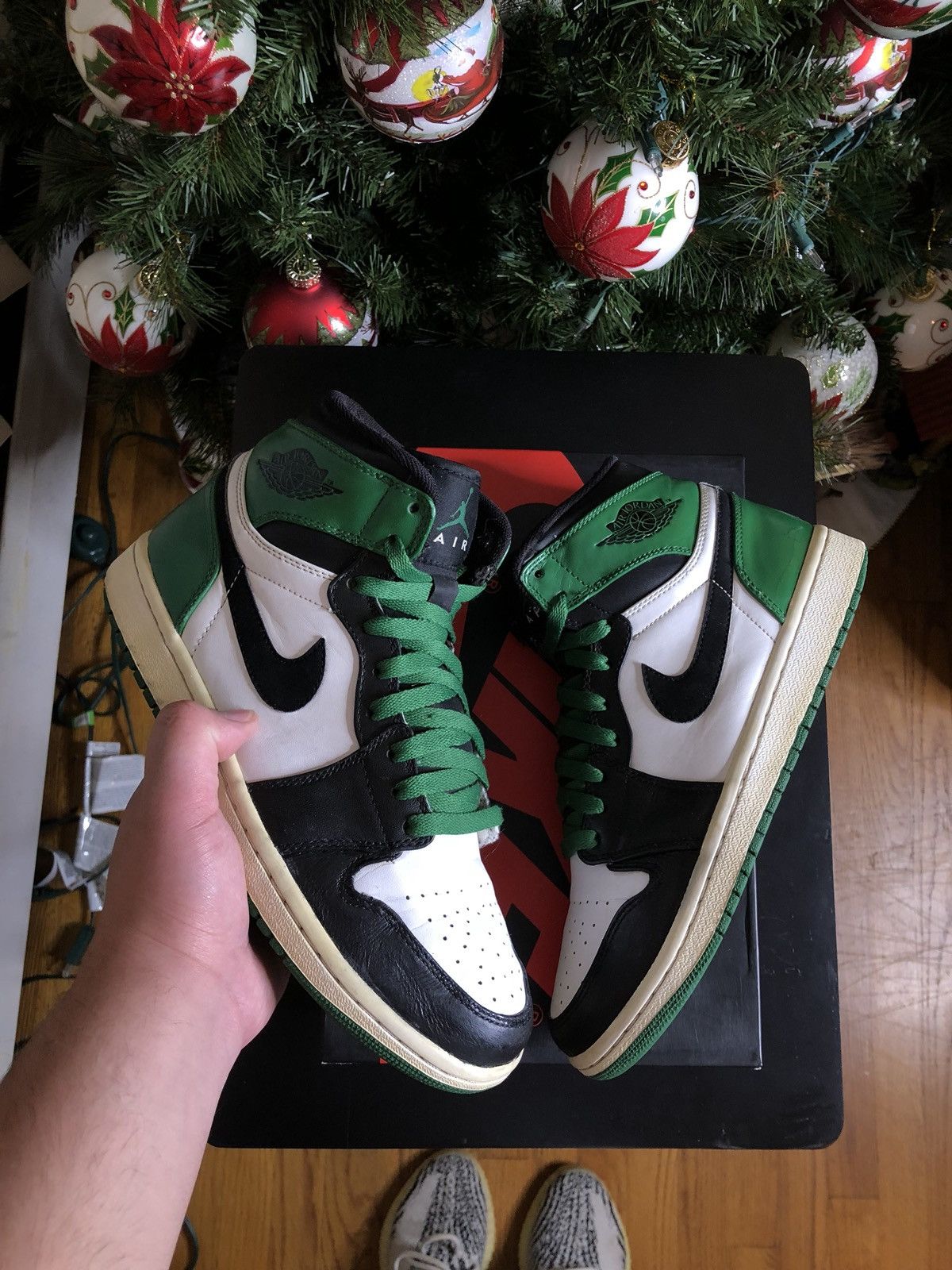 Jordan Brand Air Jordan 1 Retro High Boston Celtics 2009 Grailed