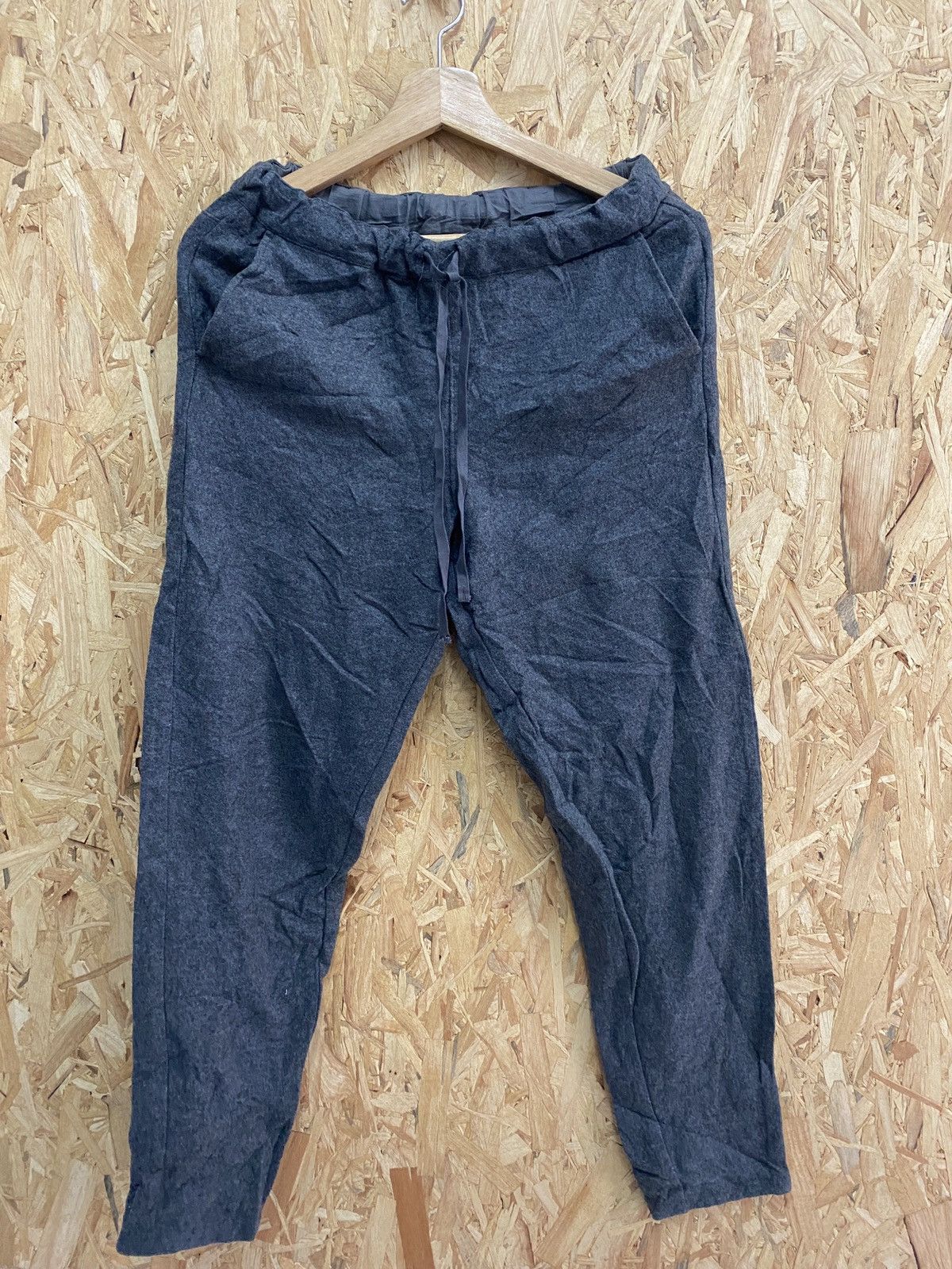 Lacoste Lacoste Sweatpants Size US 30 / EU 46 - 1 Thumbnail