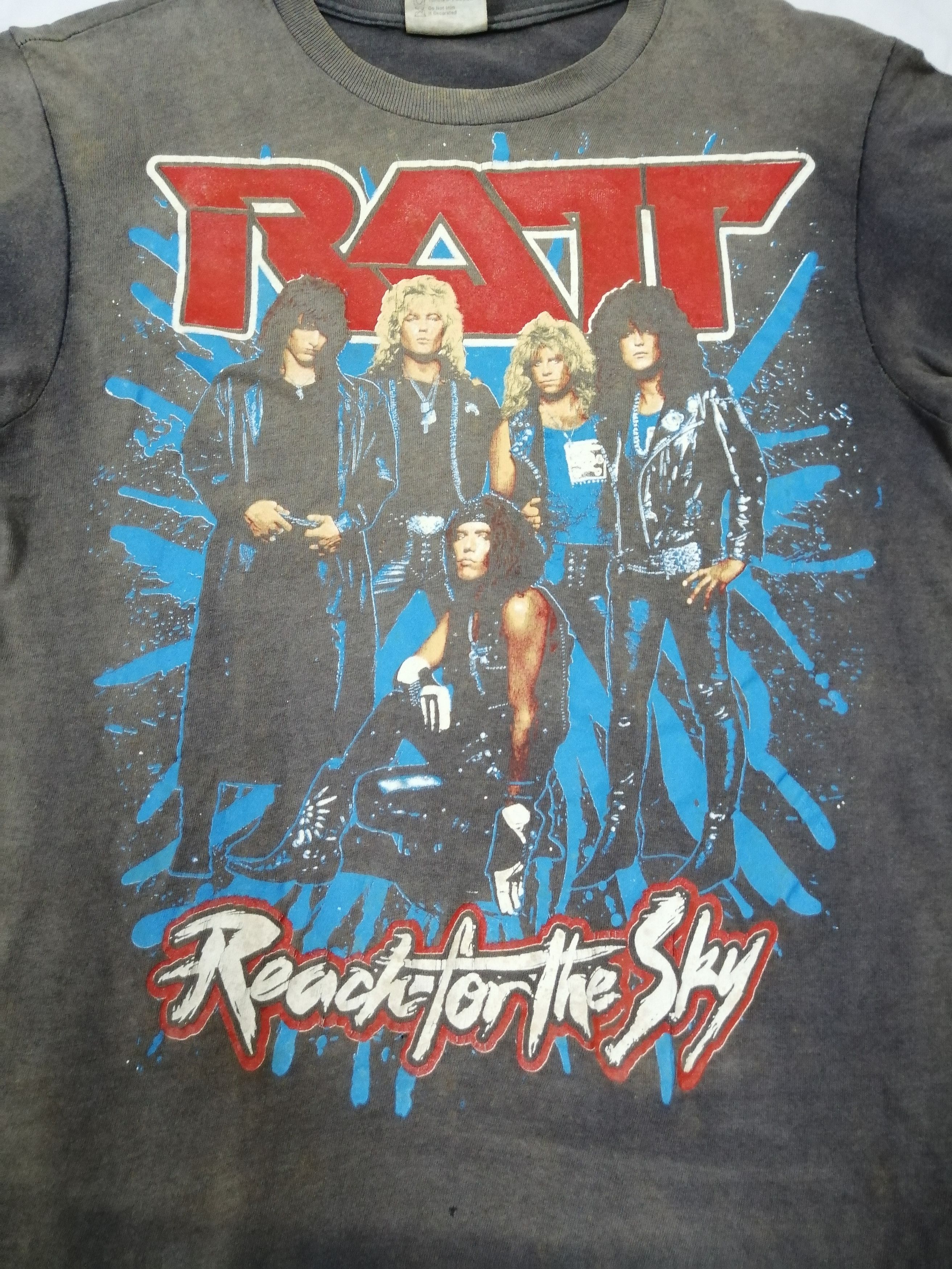 Vintage 1989 RATT Reach For The Sky T-shirt