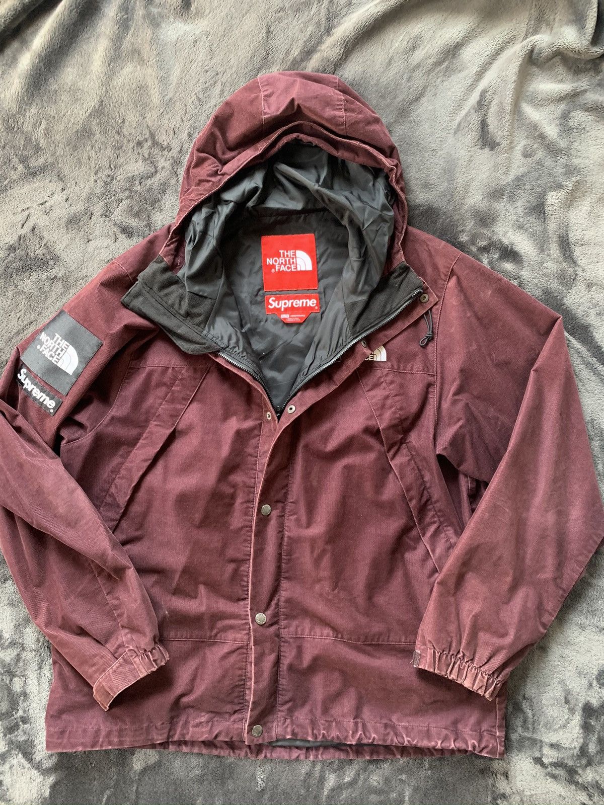 Supreme on sale tnf corduroy