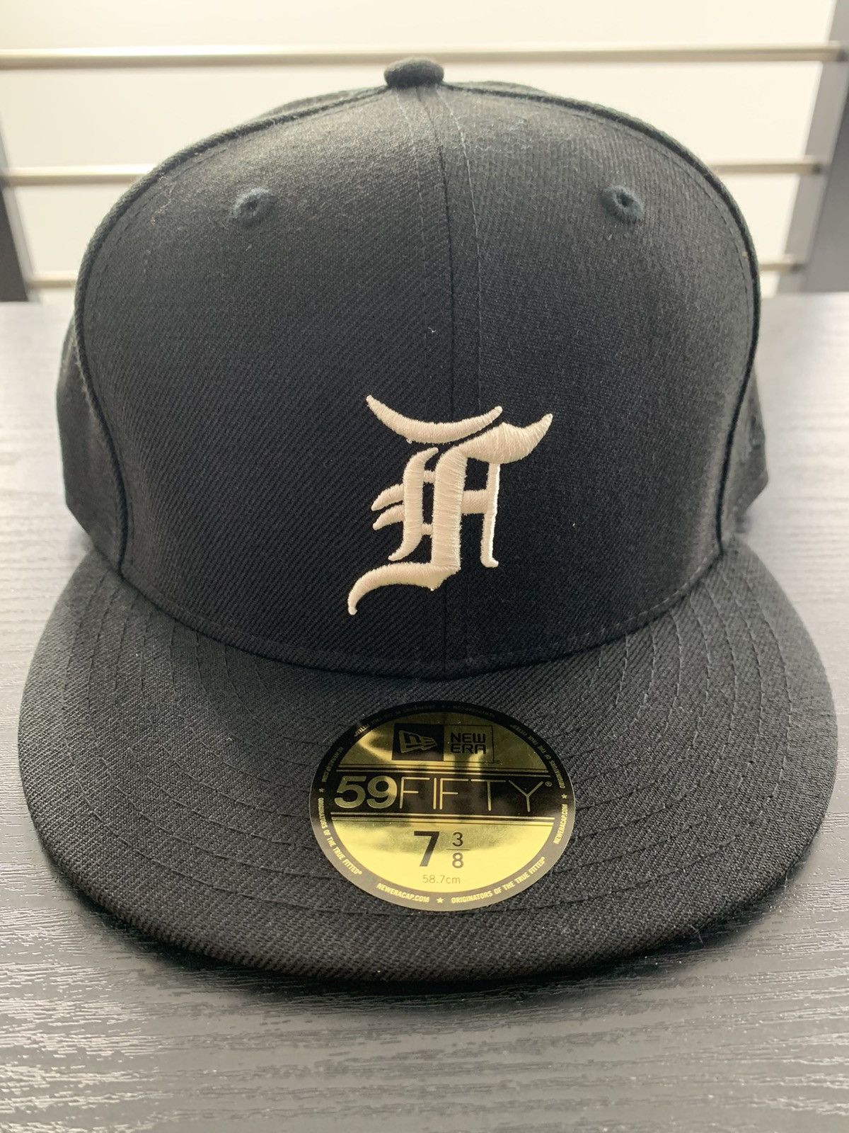Fear of God × New Era FEAR OF GOD Essentials New Era Cap Black 7 3