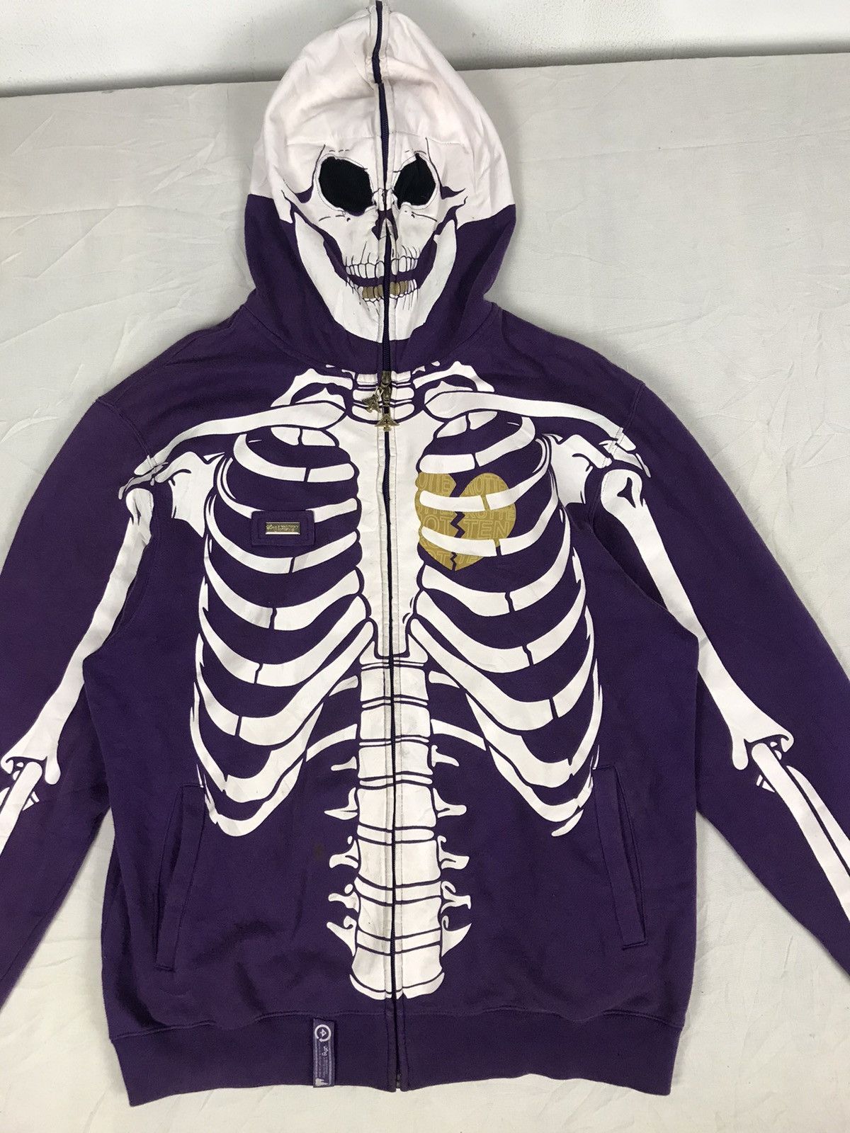 【SATIIIZ】Karns Deep Dark Damage Sweatshirt SATIIIZ】Karns Deep Dark Damage Sweatshirt