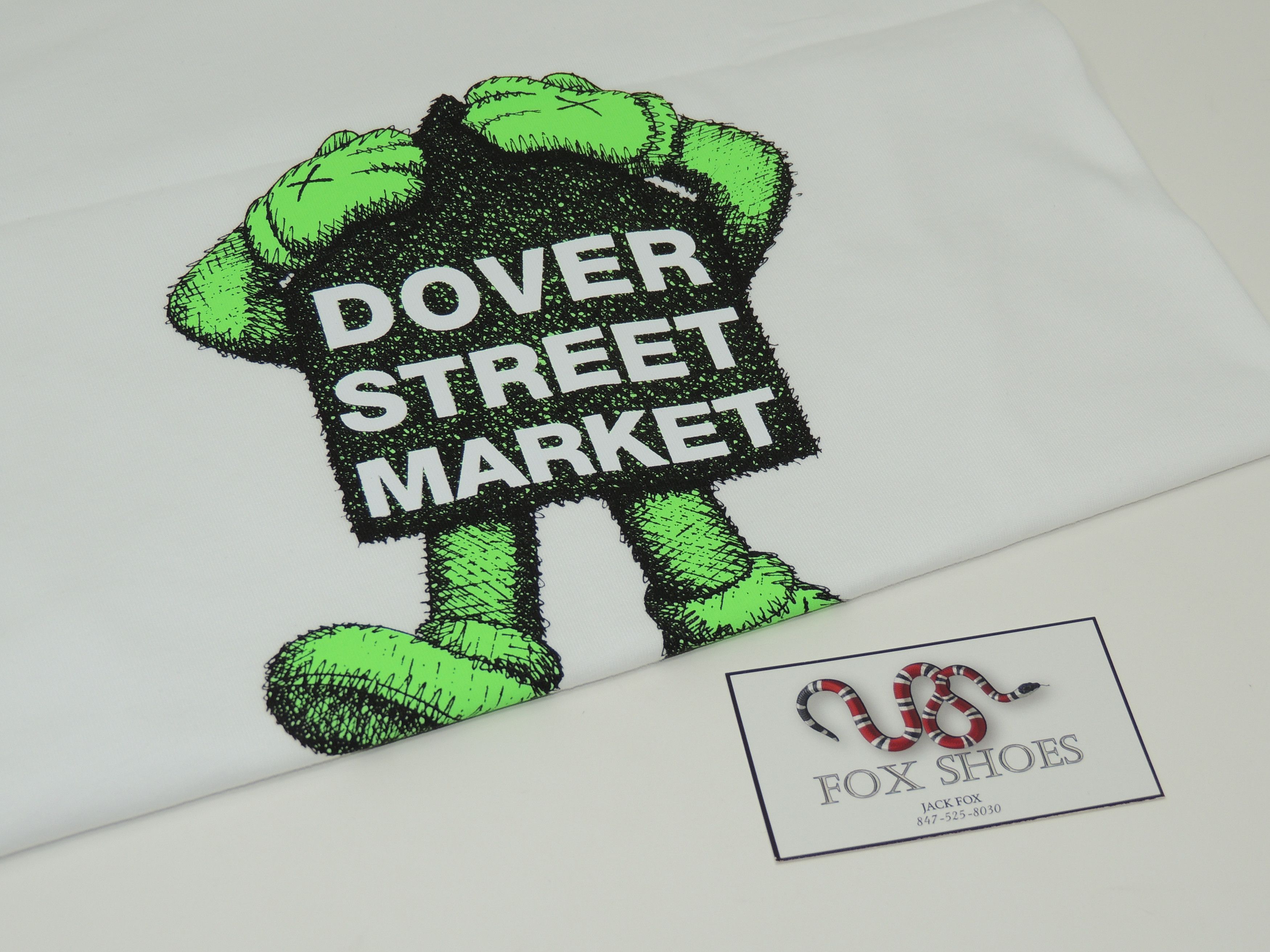 Fluro Rebellion Kaws (カウズ) x Dover Street Market T-Shirt Green