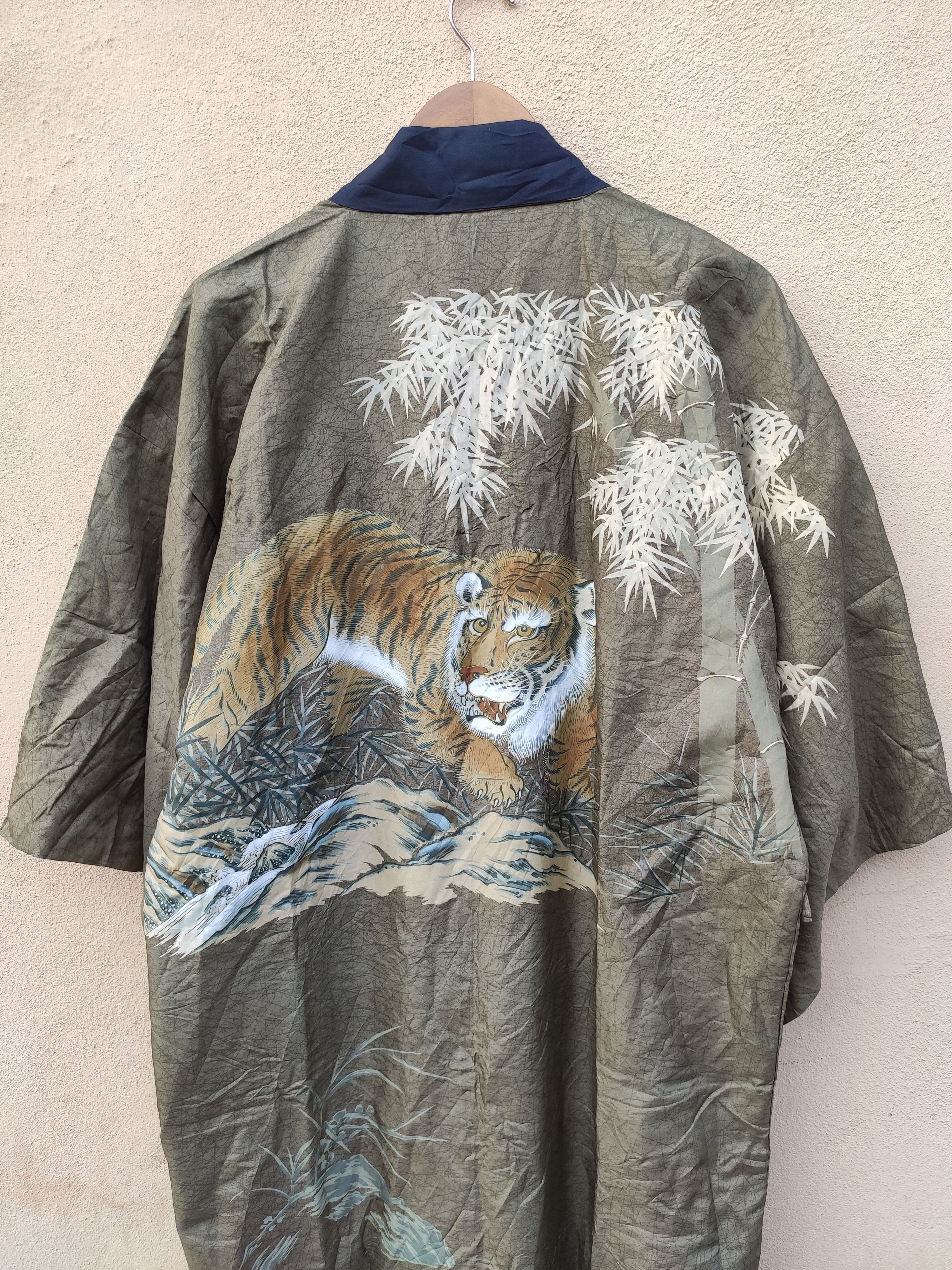 Japanese Brand Vintage Kimono Tiger Japan Harajuku Sukajan Size US L / EU 52-54 / 3 - 2 Thumbnail