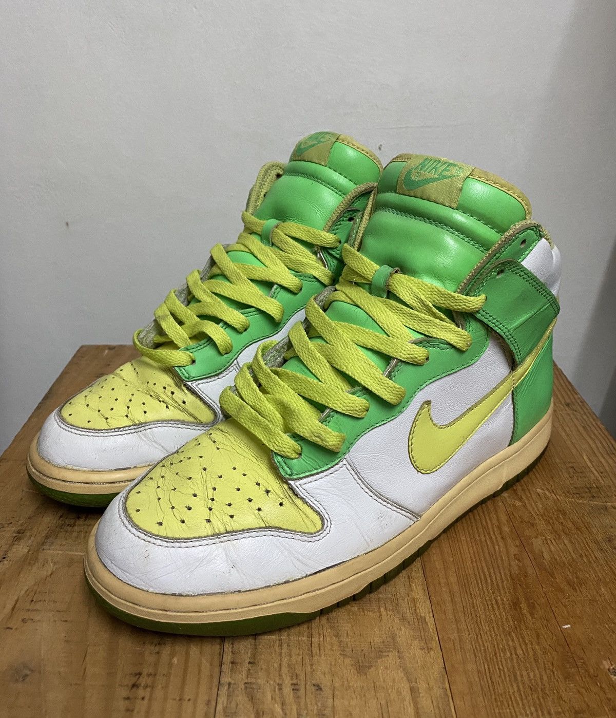 Nike Dunk High White Lemon Chiffon Radiant Green Men\'s 11M Nike Dunk High Premium White | Lemon Chiffon-Radiant Green  main image 3