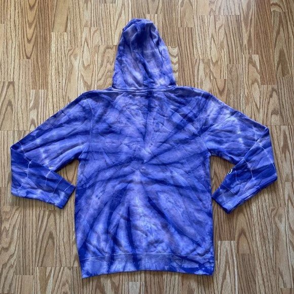Young and reckless lakers hoodie hotsell