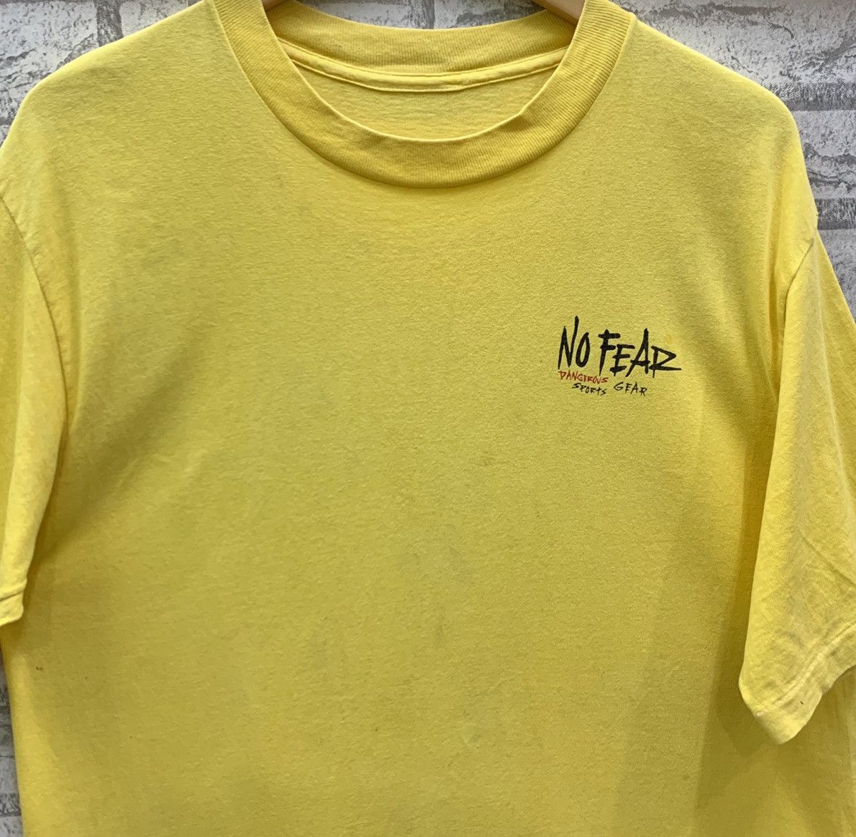 No Fear × Vintage RARE!! Vintage 90s No Fear Surfing Animal T-shirts Size US L / EU 52-54 / 3 - 7 Thumbnail