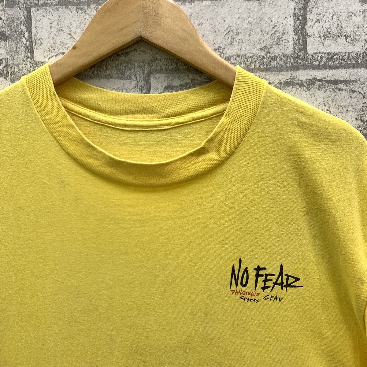 No Fear × Vintage RARE!! Vintage 90s No Fear Surfing Animal T-shirts Size US L / EU 52-54 / 3 - 3 Thumbnail