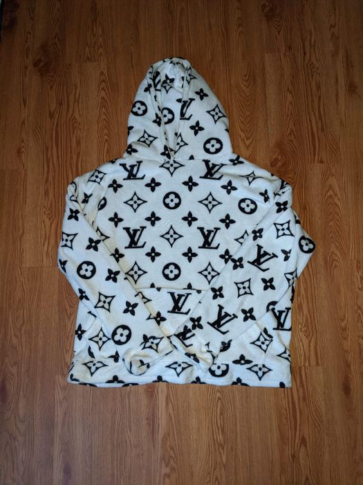 Vandy the pink store louis vuitton hoodie