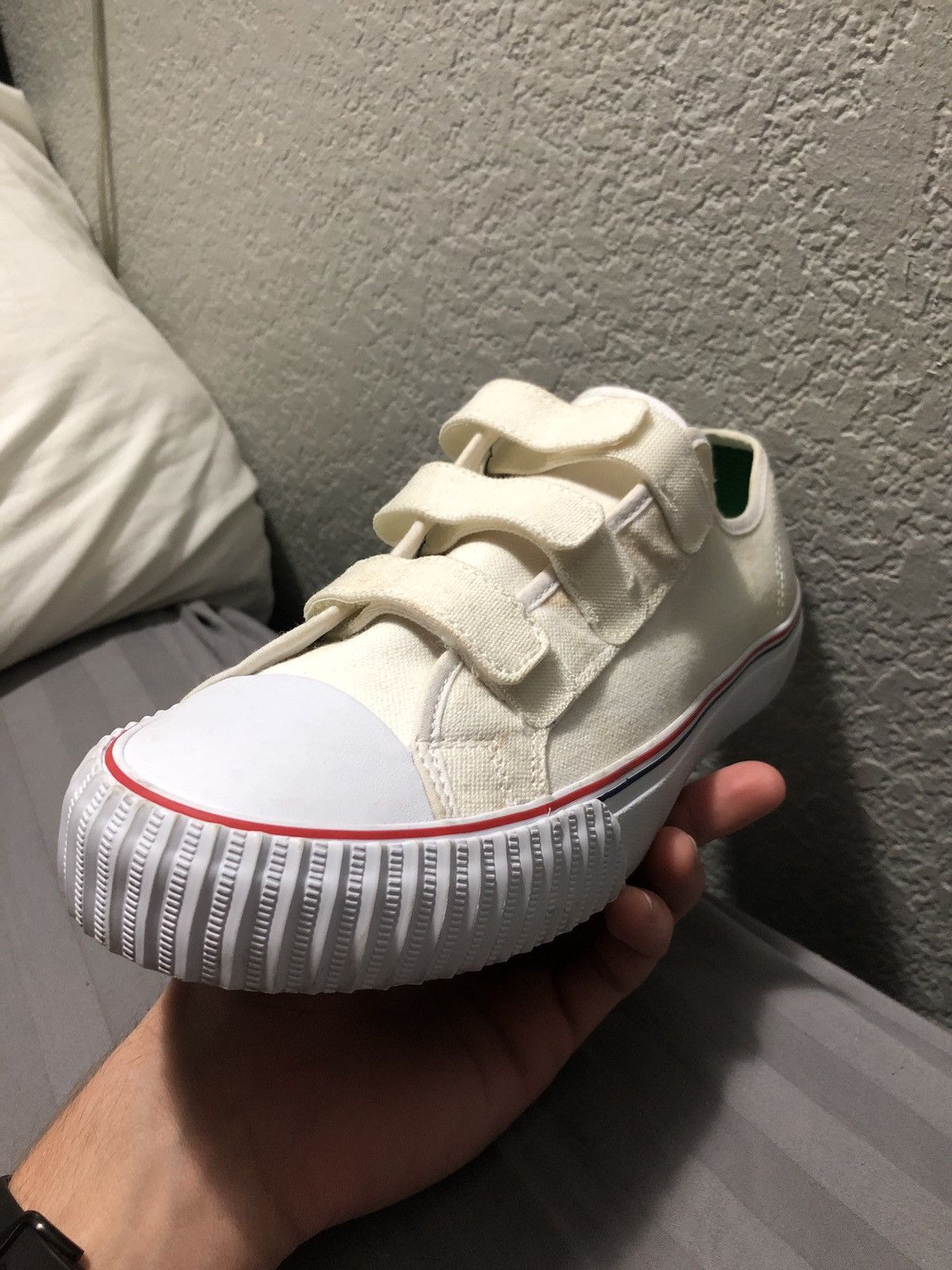 Velcro pf flyers top