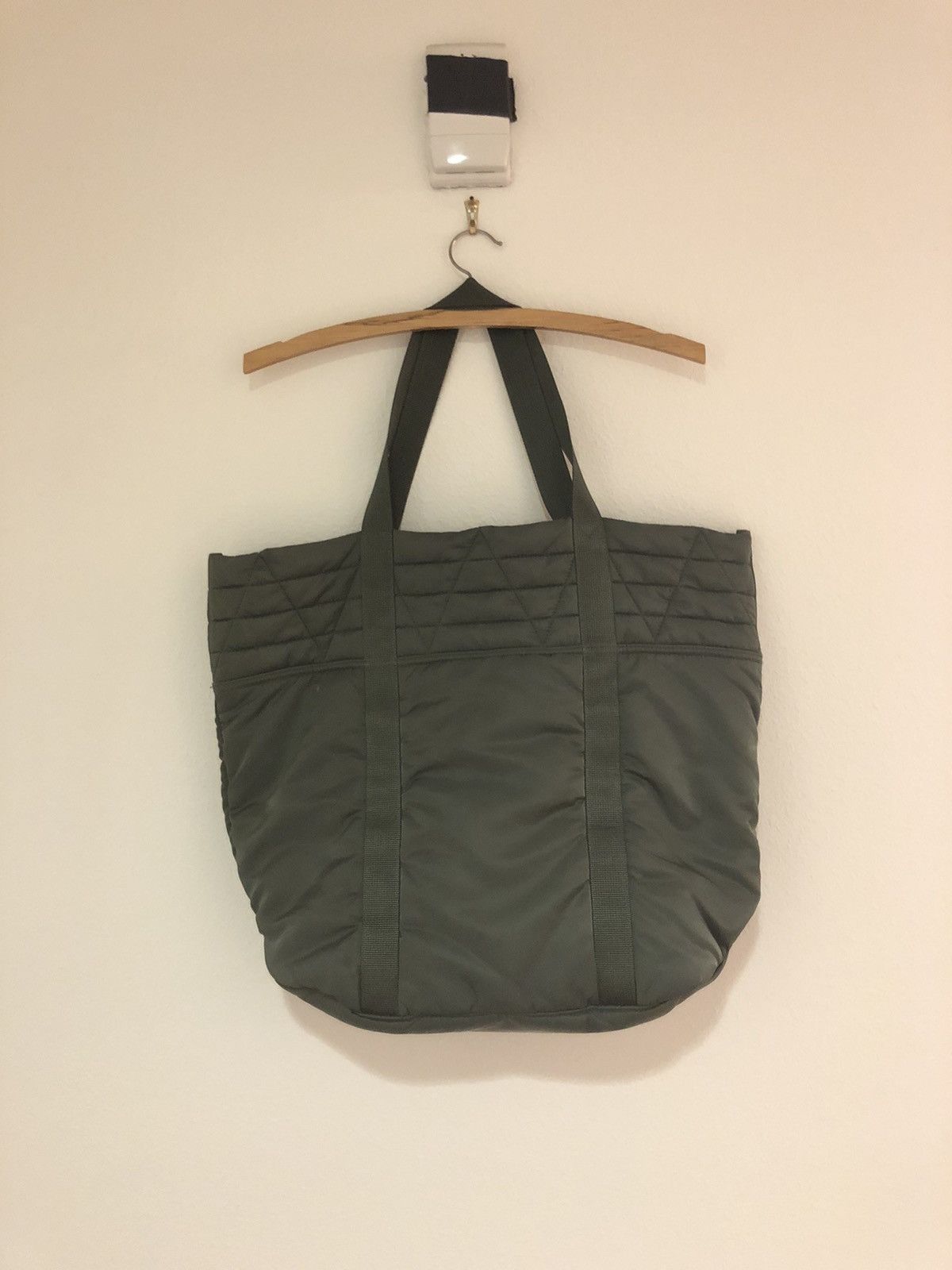 image of Visvim Contrary Dept Mud Dye N.a.p Tote Olive Nylon, Men's