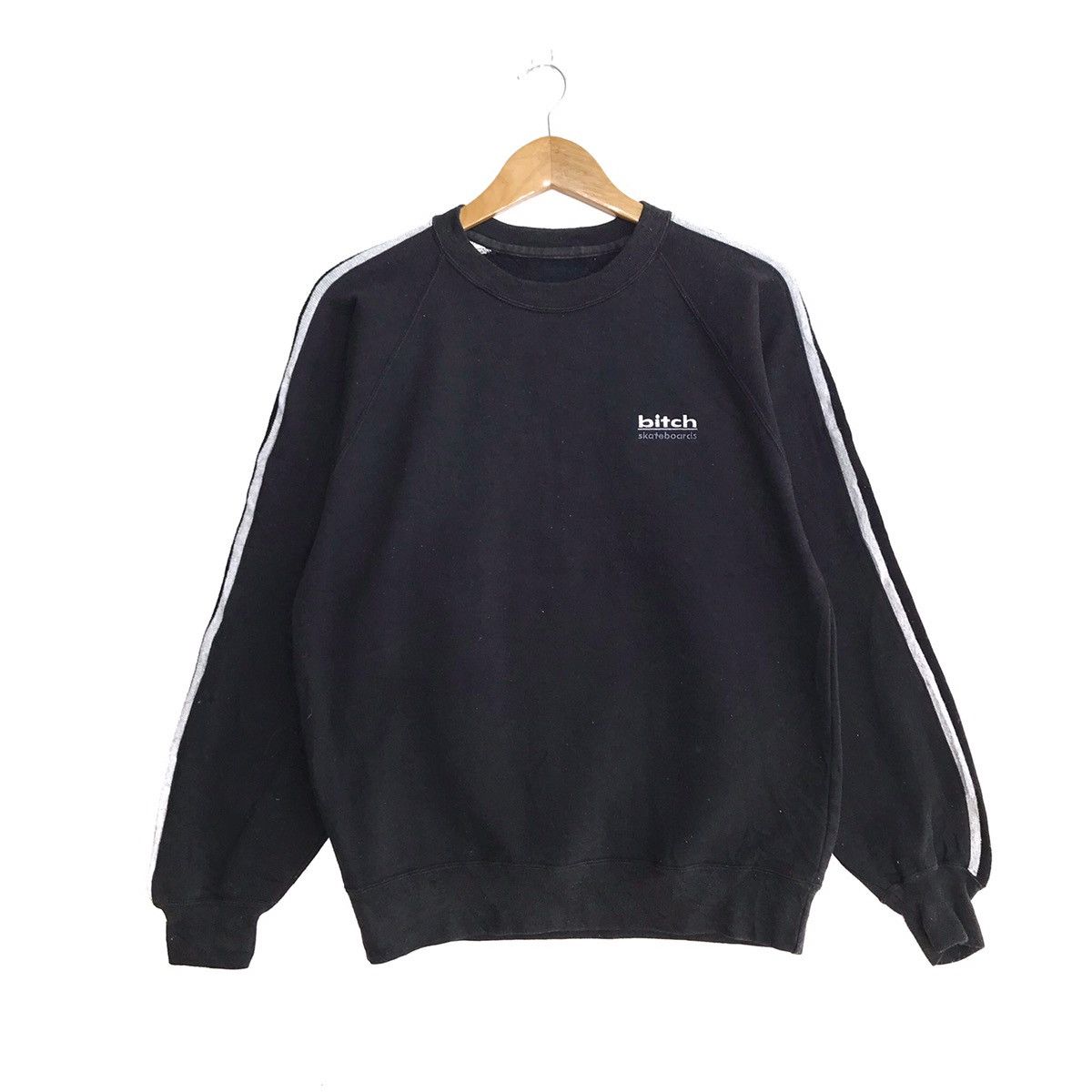 Vintage VTG Bitch Skateboard Sweatshirt 🔥🔥 Size US L / EU 52-54 / 3 - 1 Thumbnail