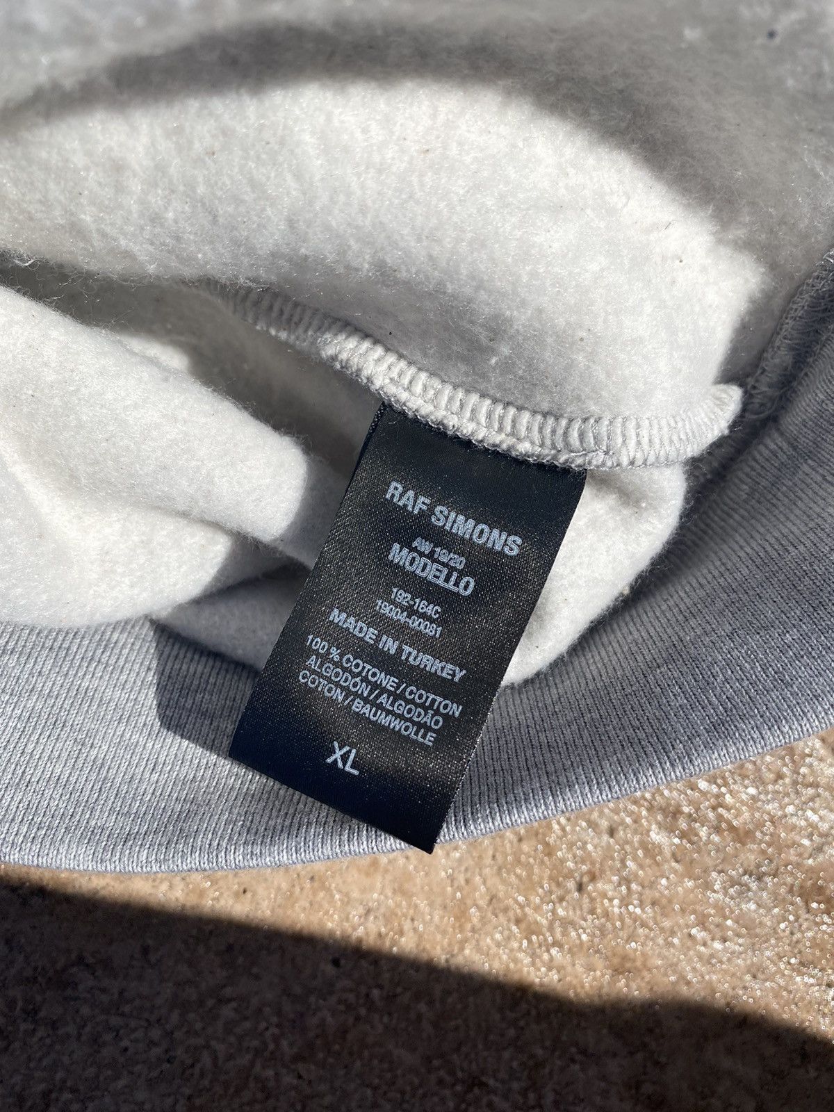 Raf Simons Raf Simons Ripe Metal AW20 Hoodie Size XL GREY Size US XL / EU 56 / 4 - 4 Thumbnail
