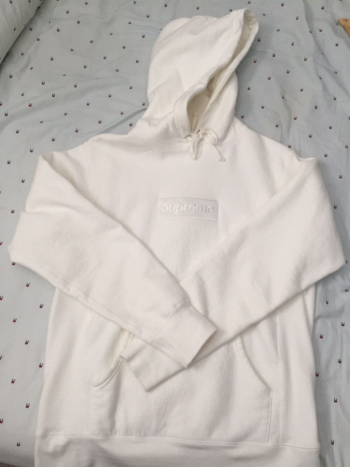 Supreme white tonal box cheap logo hoodie