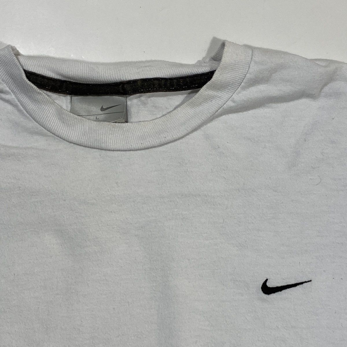 Nike 90’s Nike Mini Swoosh Tee Shirt Size US L / EU 52-54 / 3 - 2 Preview