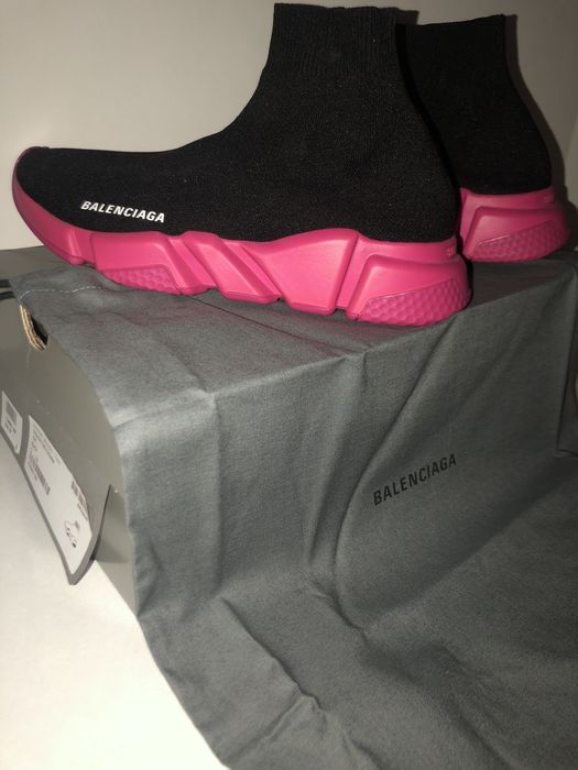 Pink balenciaga hotsell speed runners